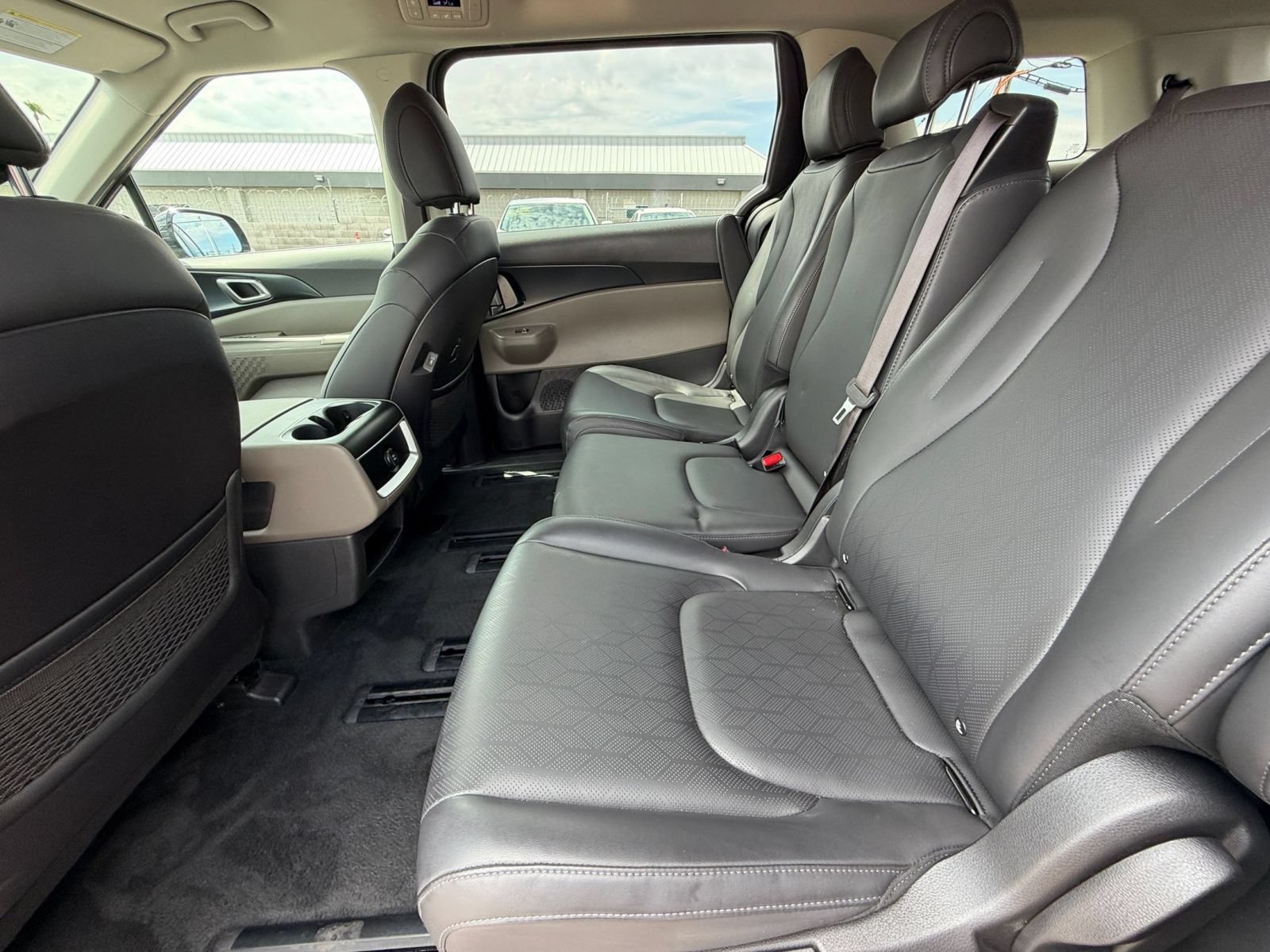 Thumbnail: 2026 Kia Carnival - 26