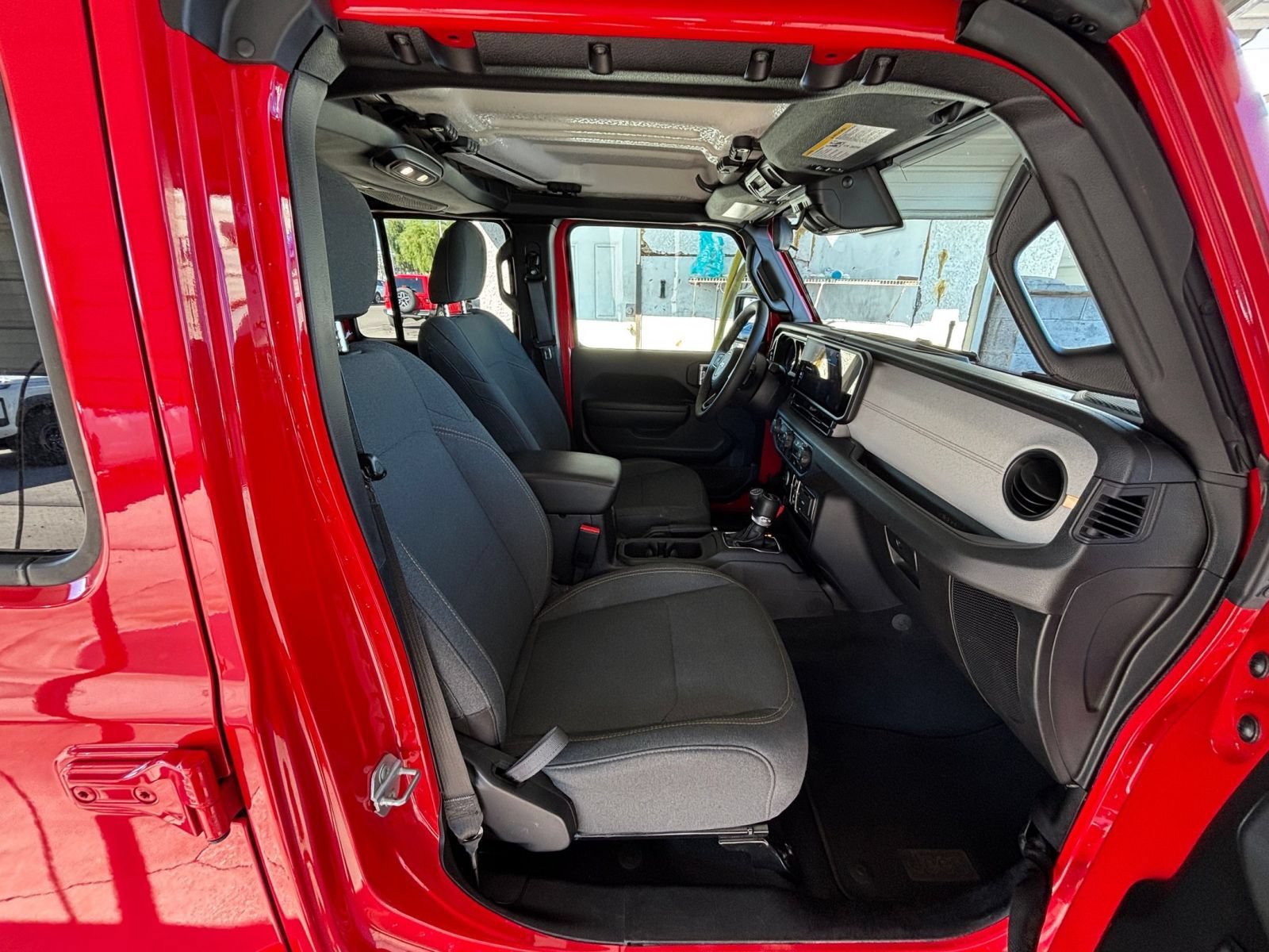 Thumbnail: 2025 Jeep Wrangler - 25
