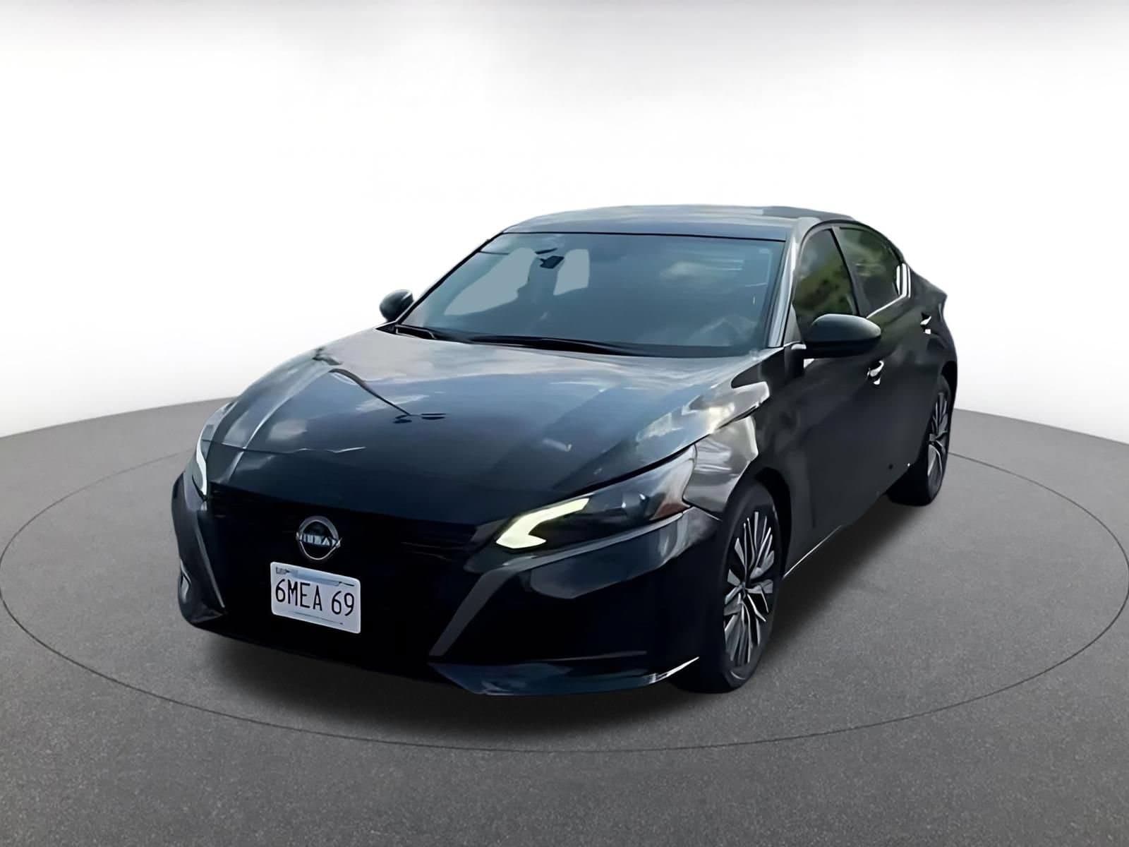 Thumbnail: 2026 Nissan Altima - 6