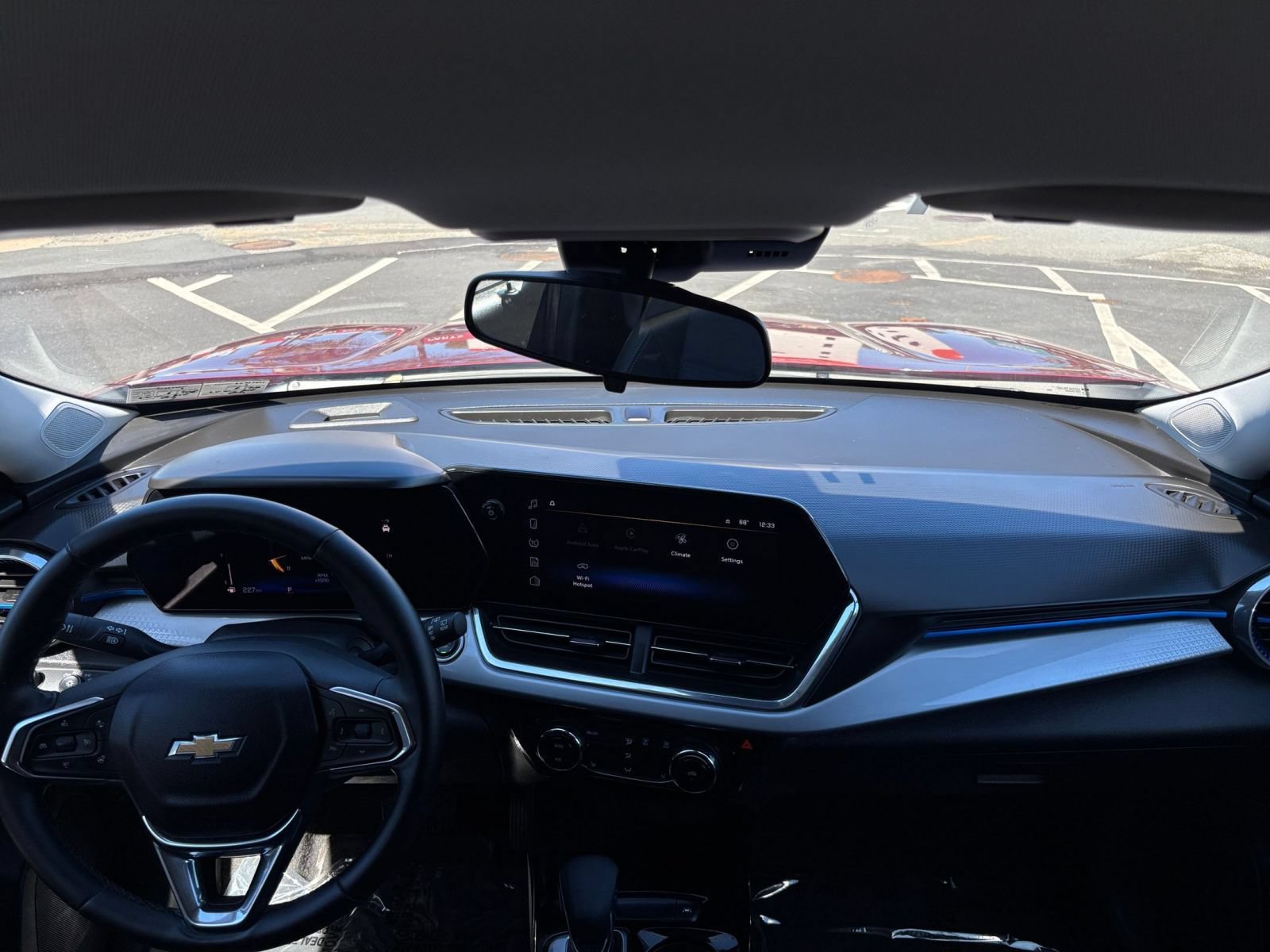 Thumbnail: 2025 Chevrolet Trax - 29