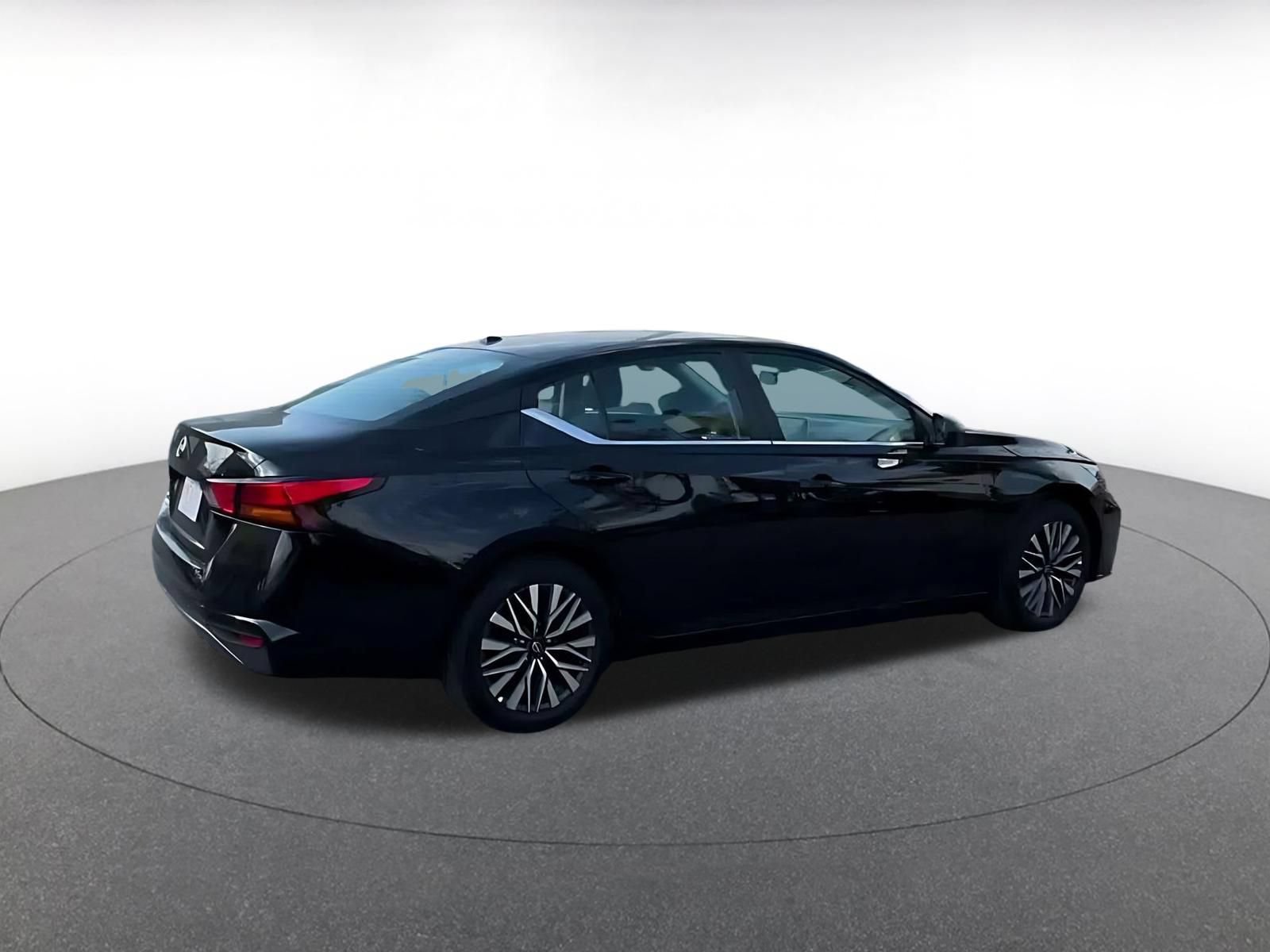 Thumbnail: 2026 Nissan Altima - 14