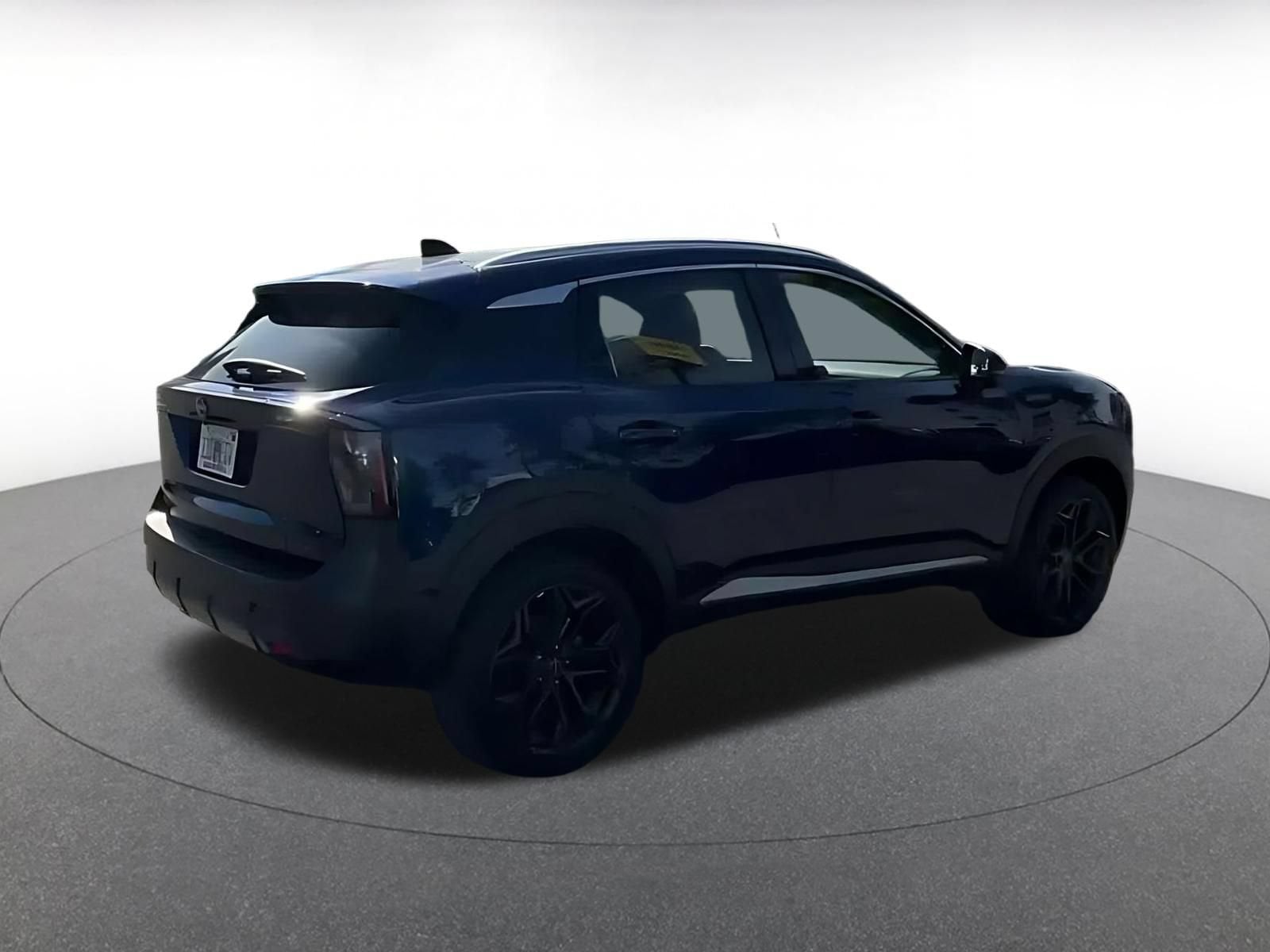 Thumbnail: 2026 Nissan Kicks - 13