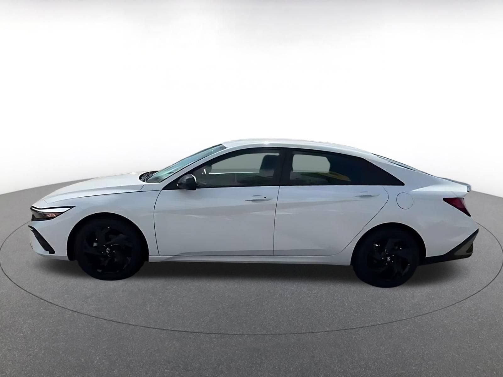 Thumbnail: 2026 Hyundai Elantra - 12