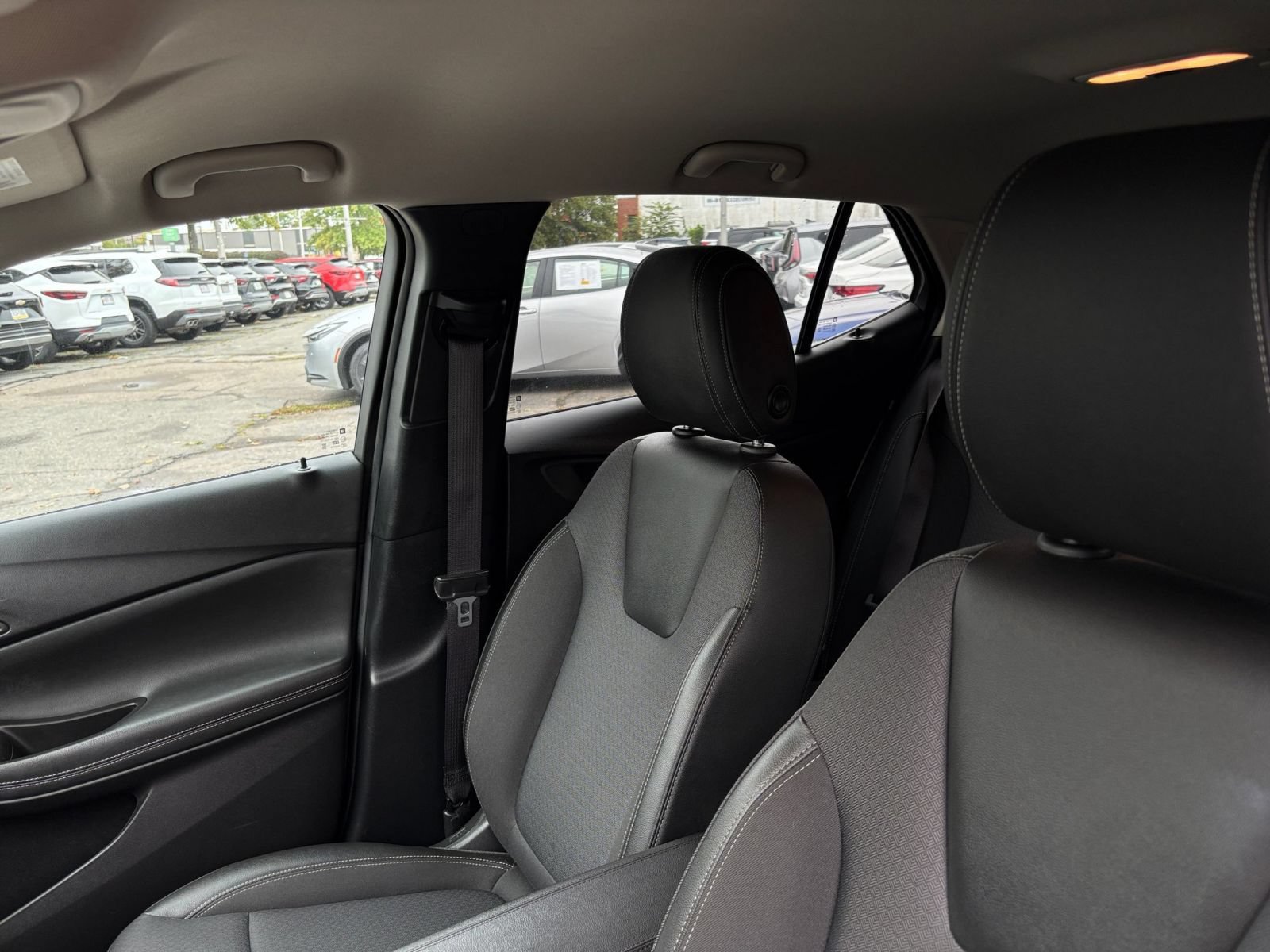 Thumbnail: 2025 Buick Encore GX - 32
