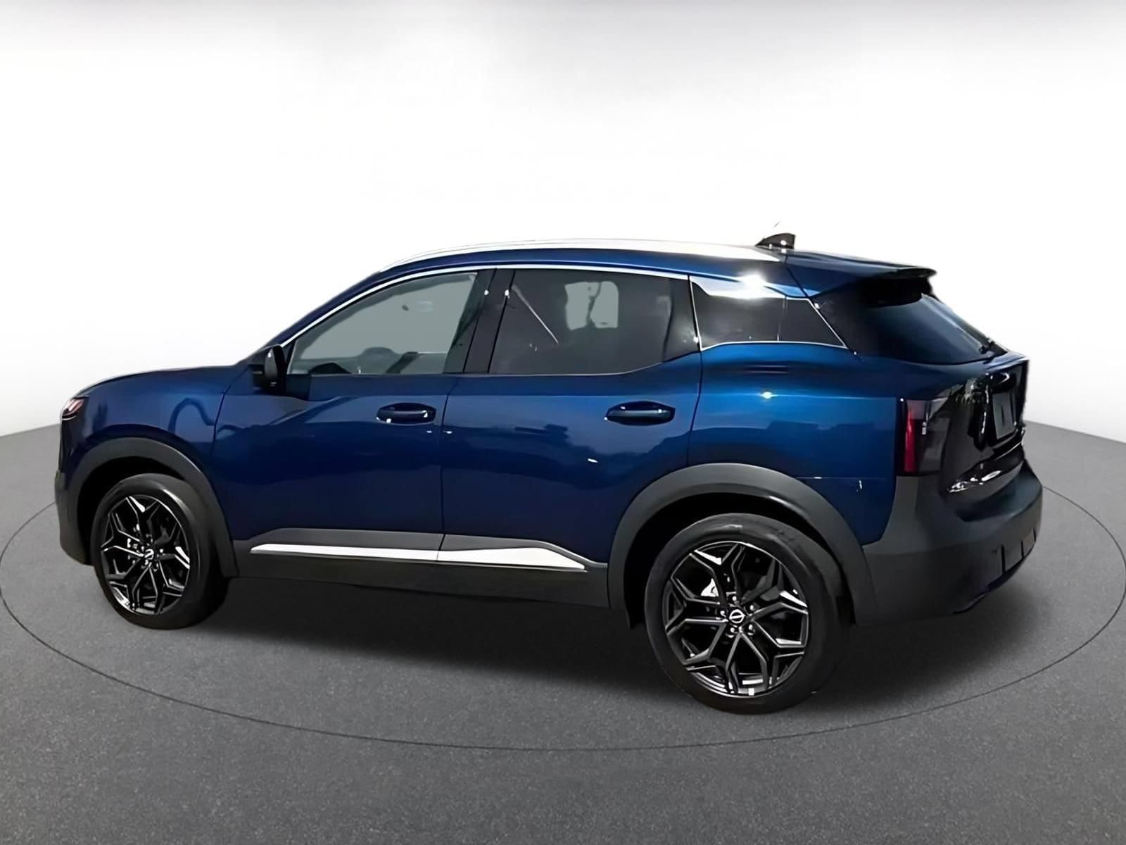 Thumbnail: 2026 Nissan Kicks - 9