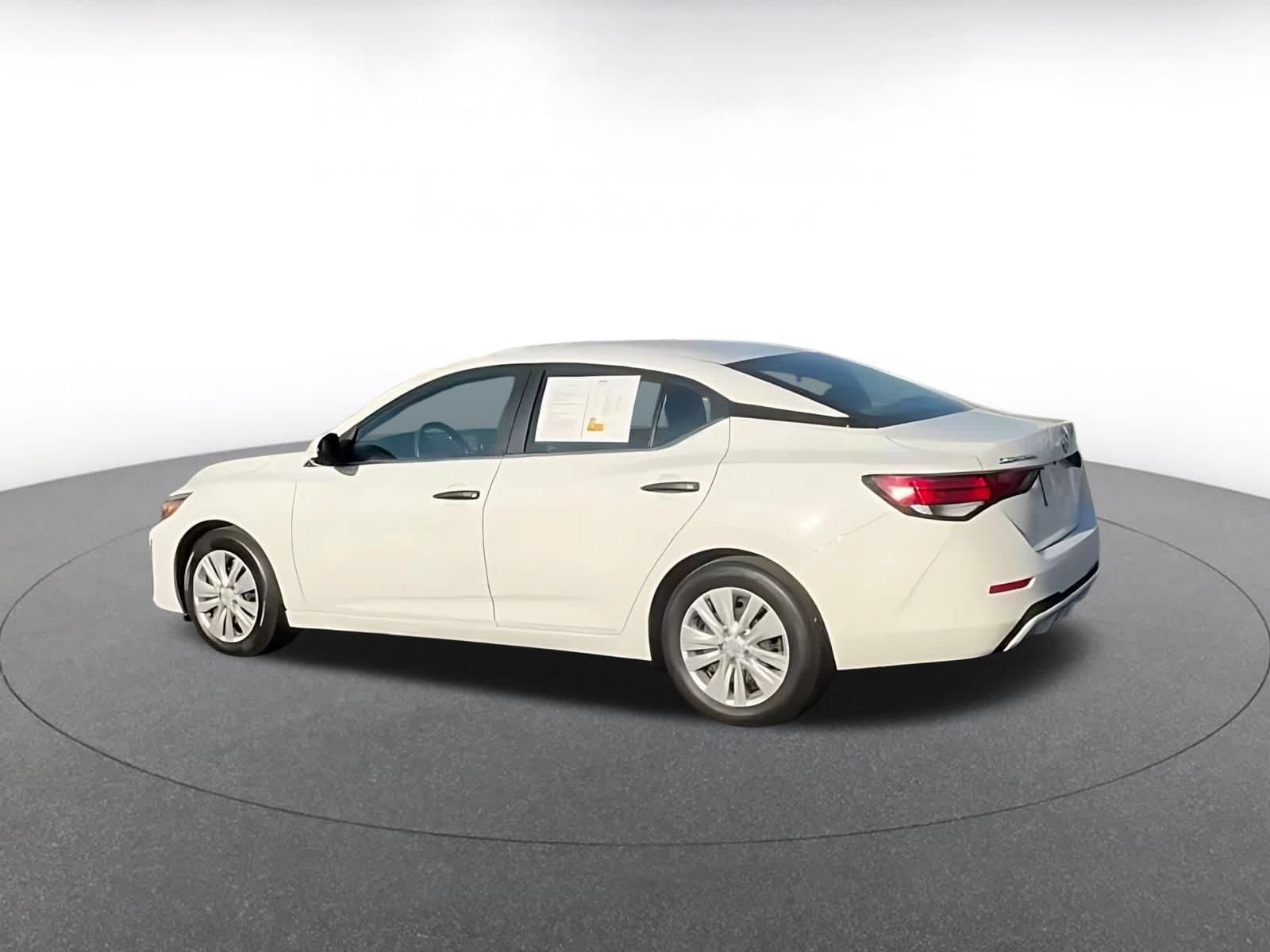 Thumbnail: 2025 Nissan Sentra - 3