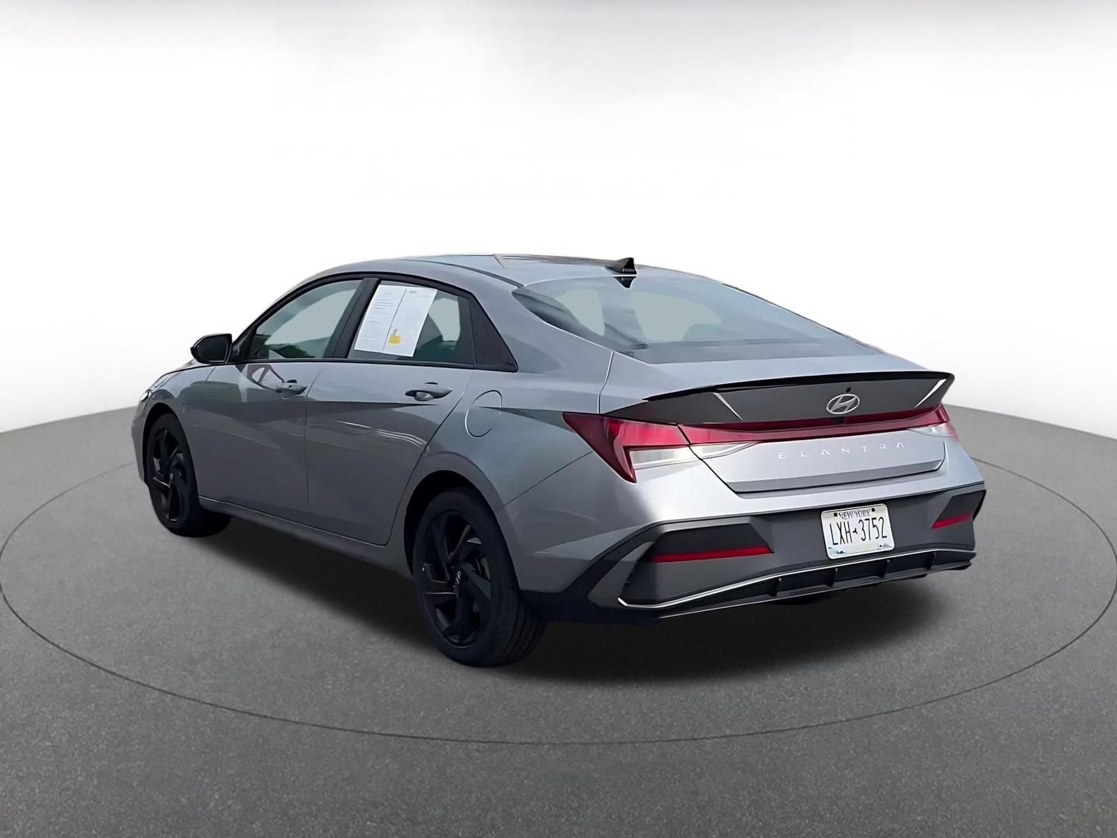 Thumbnail: 2026 Hyundai Elantra - 10