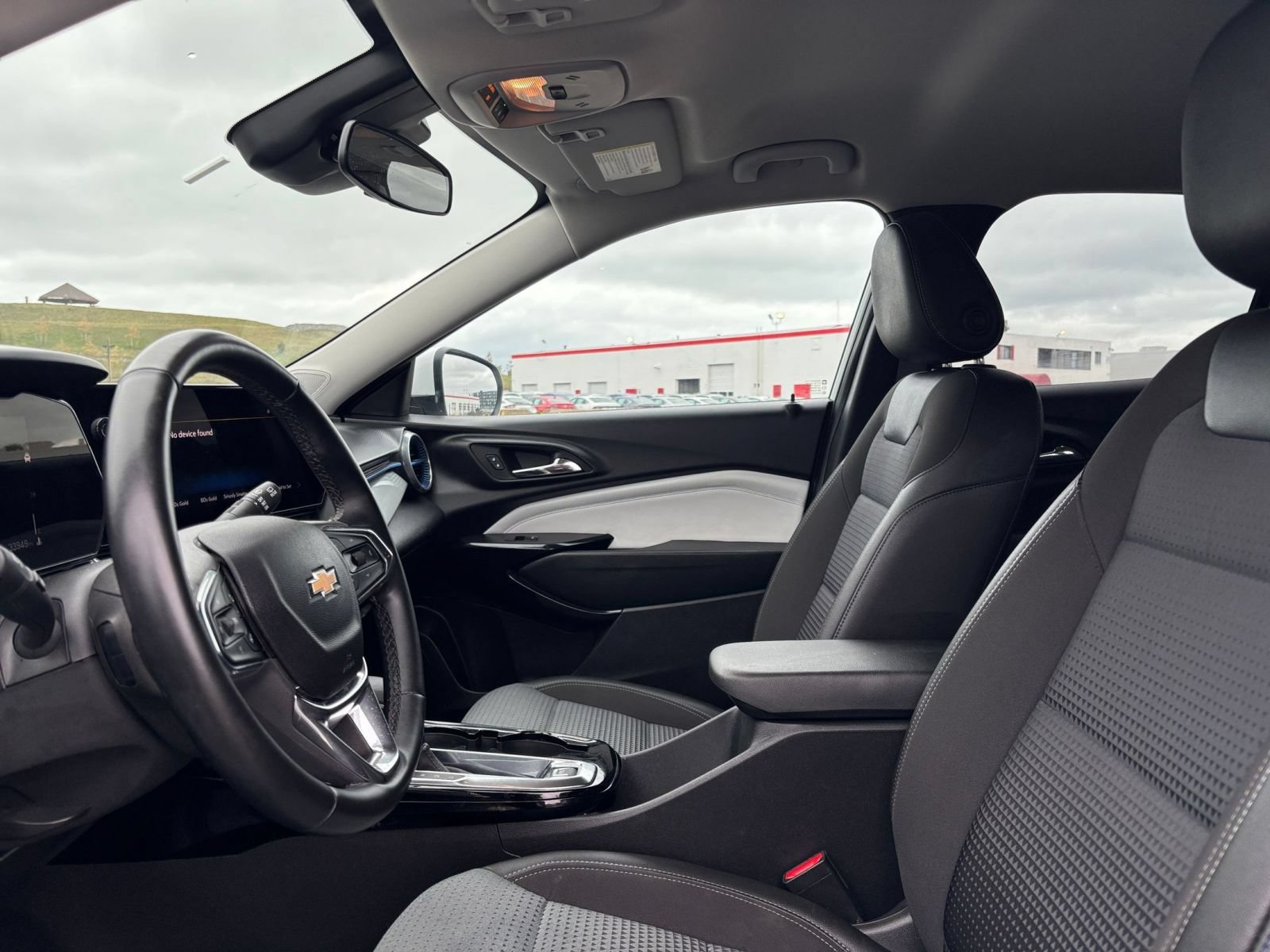 Thumbnail: 2025 Chevrolet Trax - 22