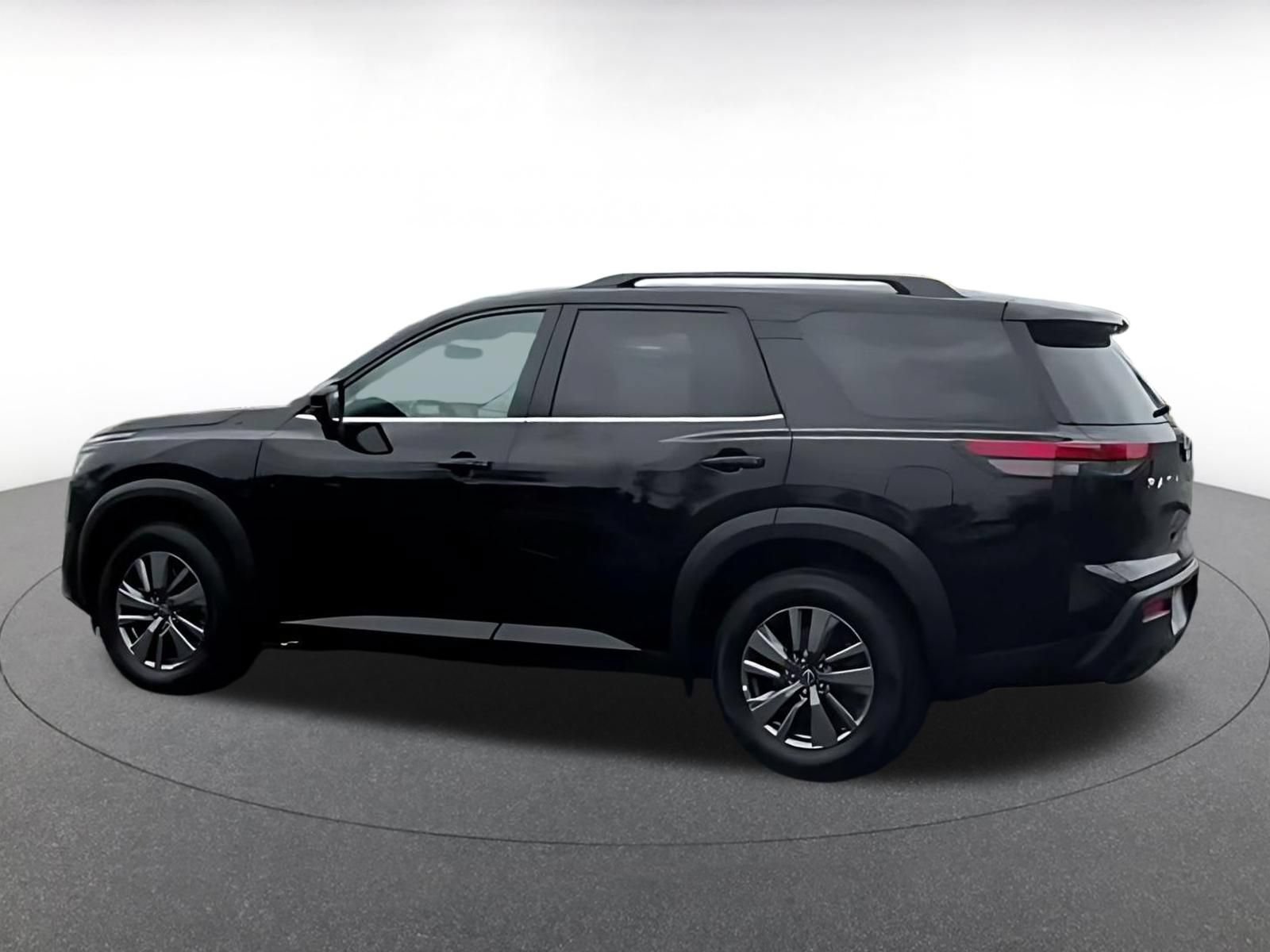Thumbnail: 2025 Nissan Pathfinder - 9