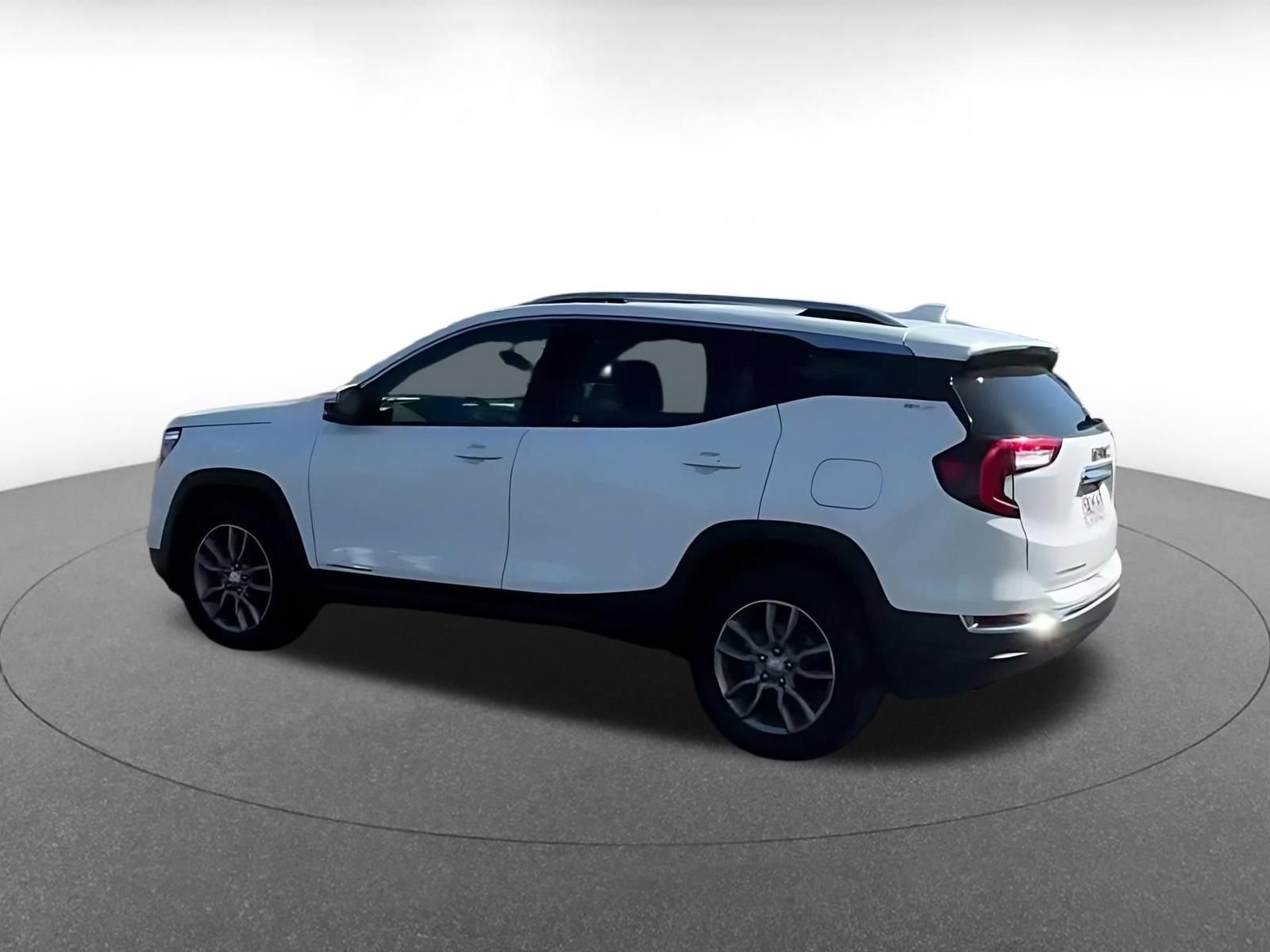 Thumbnail: 2024 GMC Terrain - 8