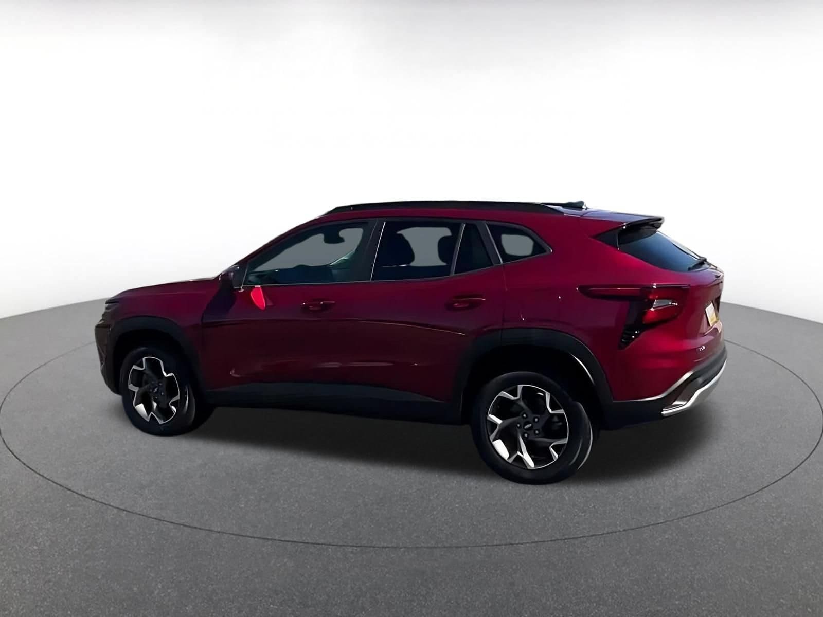Thumbnail: 2025 Chevrolet Trax - 7