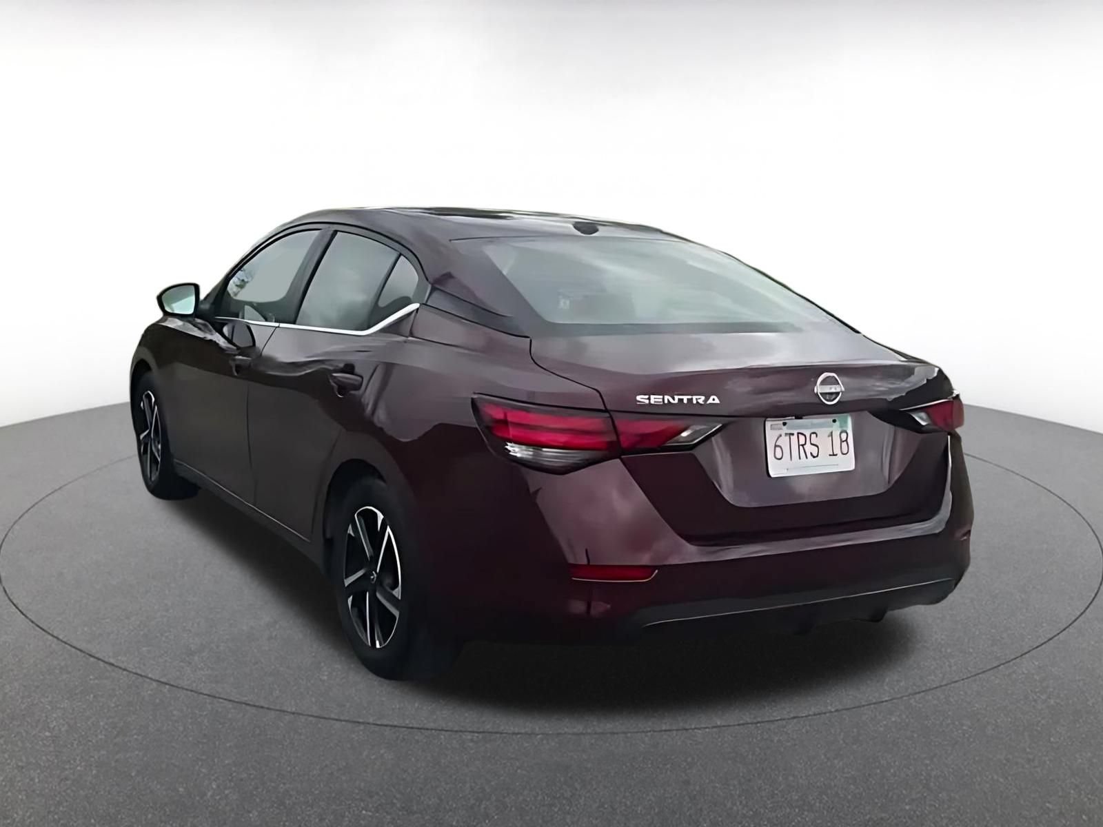 Thumbnail: 2025 Nissan Sentra - 10