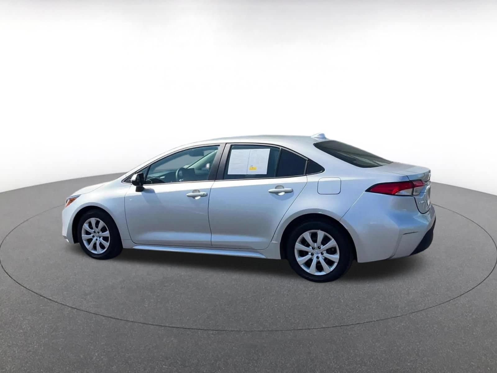 Thumbnail: 2025 Toyota Corolla - 9