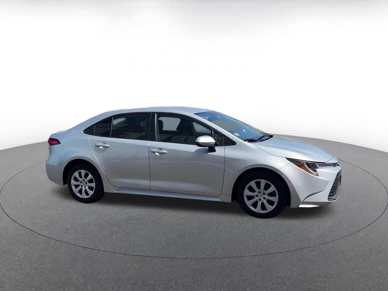 Thumbnail: 2025 Toyota Corolla - 2