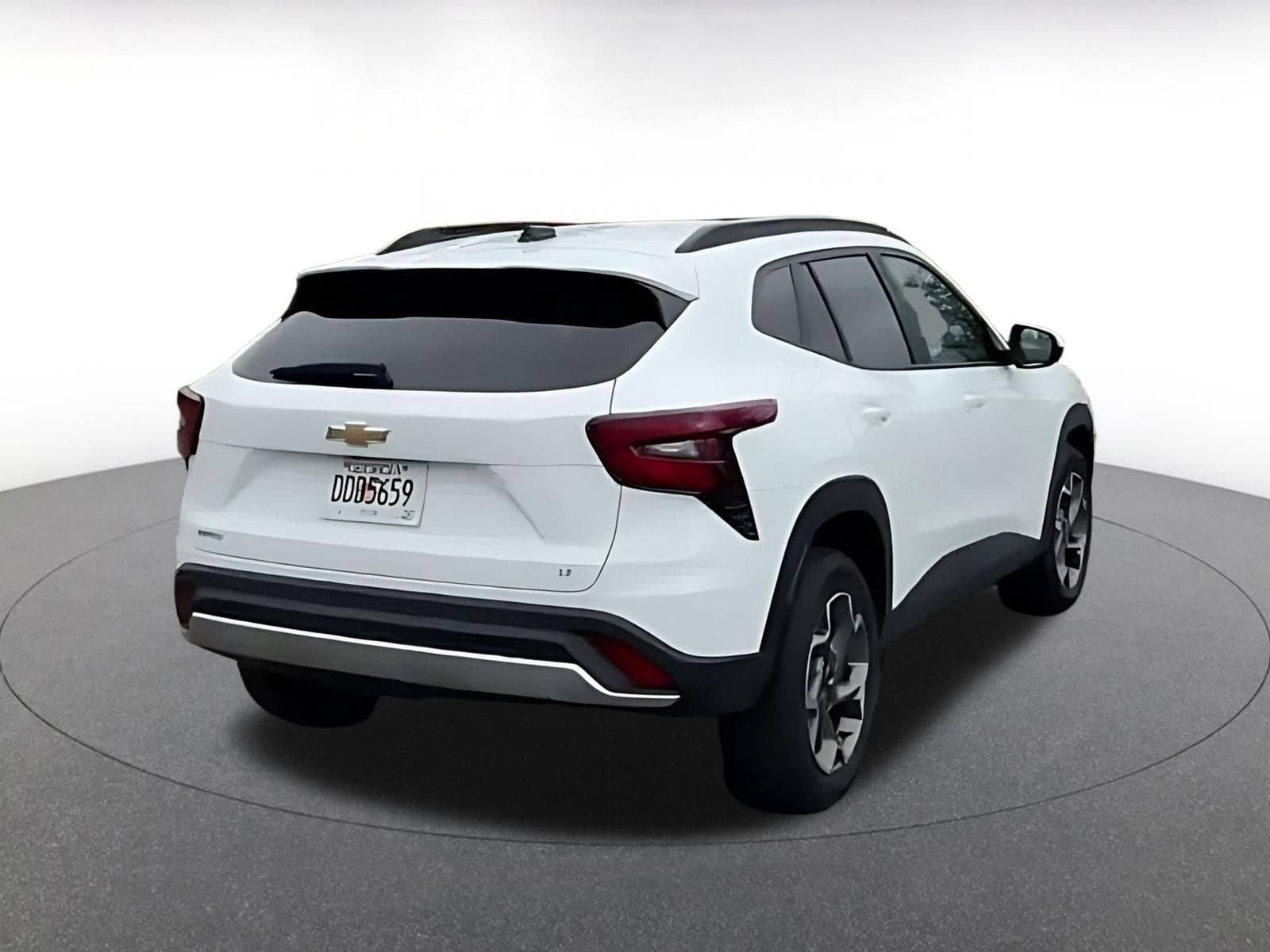 Thumbnail: 2025 Chevrolet Trax - 13
