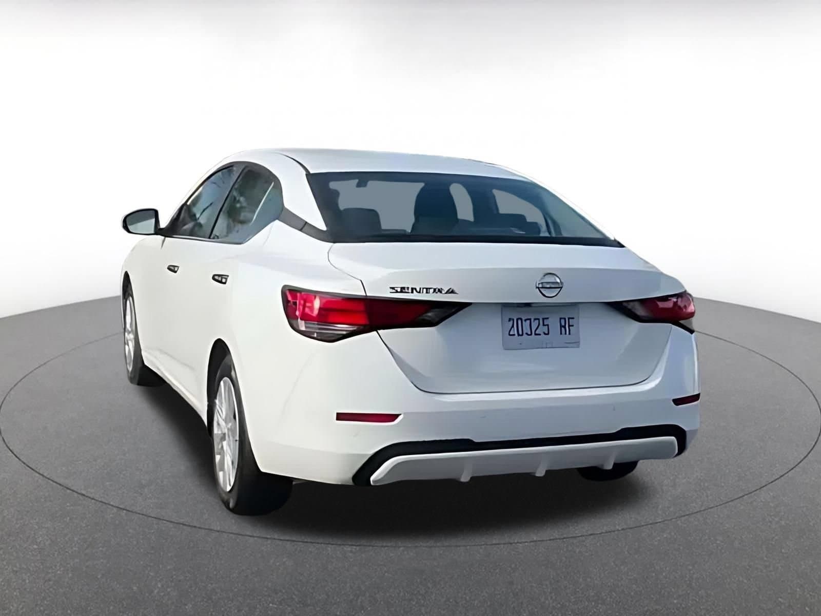 Thumbnail: 2025 Nissan Sentra - 9