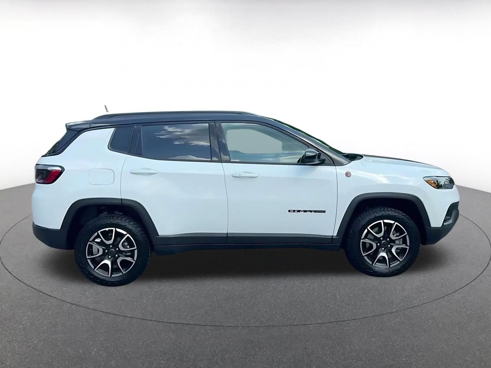 Thumbnail: 2025 Jeep Compass - 15