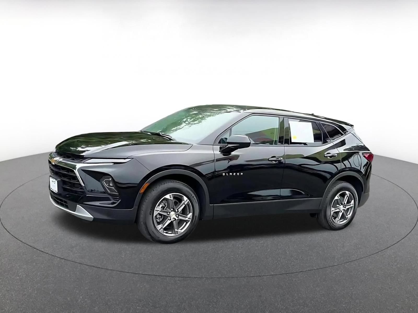 Thumbnail: 2026 Chevrolet Blazer - 6