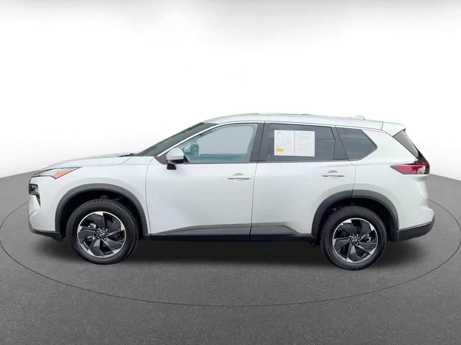 Thumbnail: 2025 Nissan Rogue - 8
