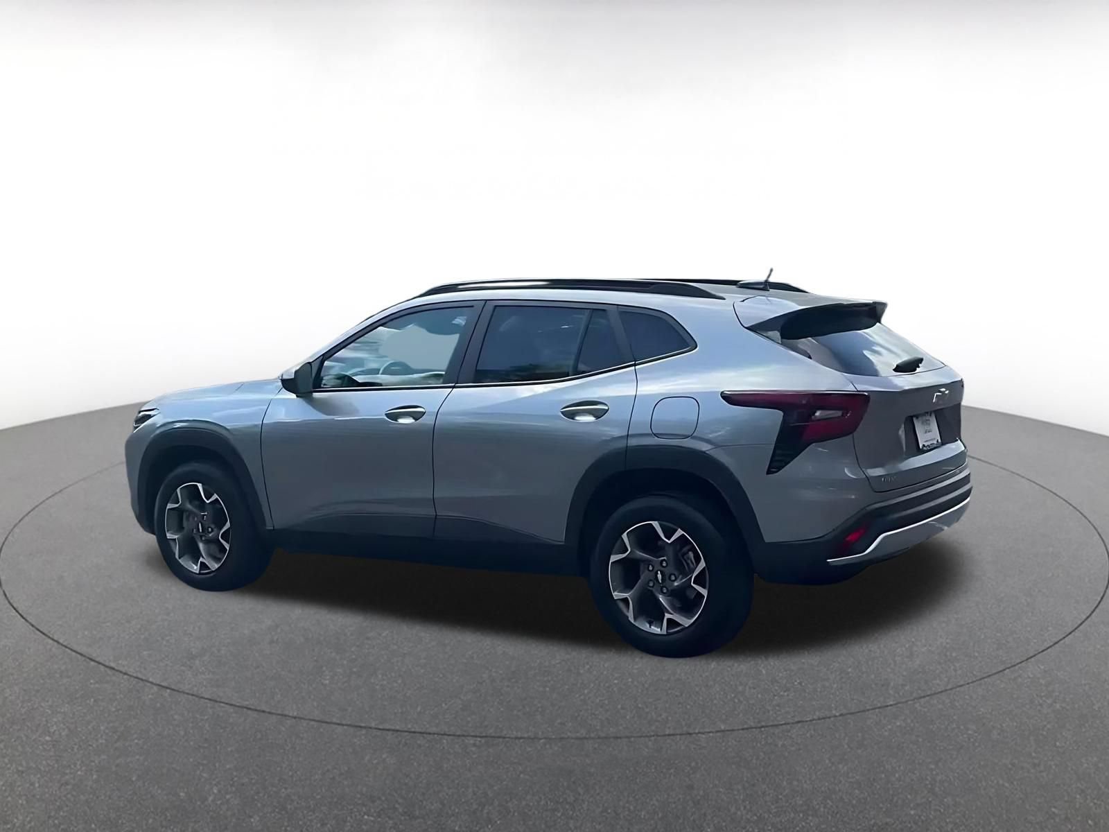 Thumbnail: 2025 Chevrolet Trax - 9