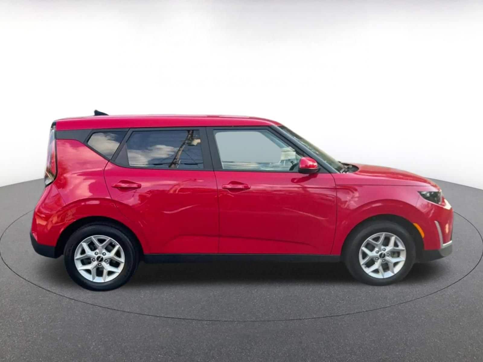 Thumbnail: 2025 Kia Soul - 15