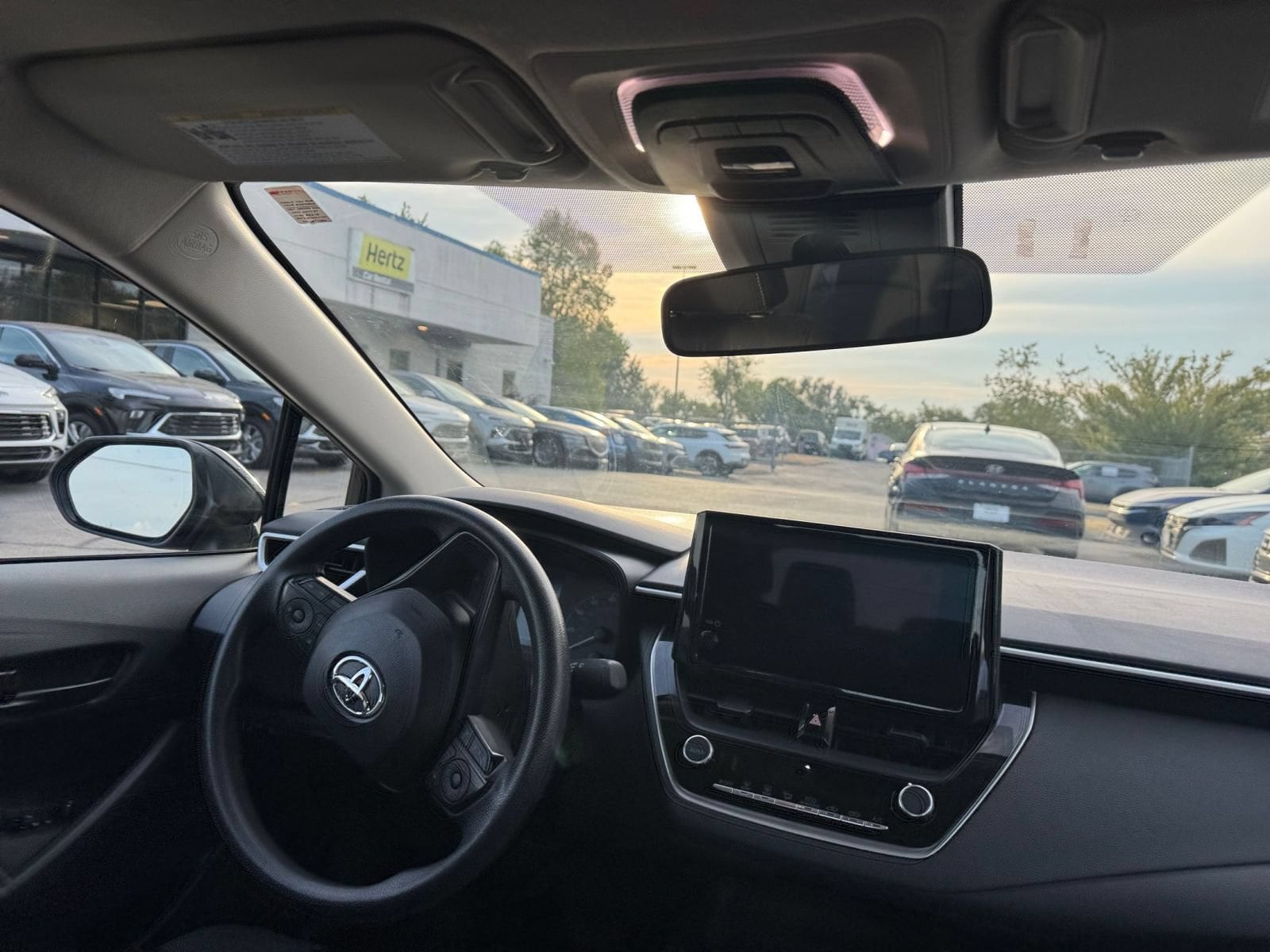 Thumbnail: 2025 Toyota Corolla - 31