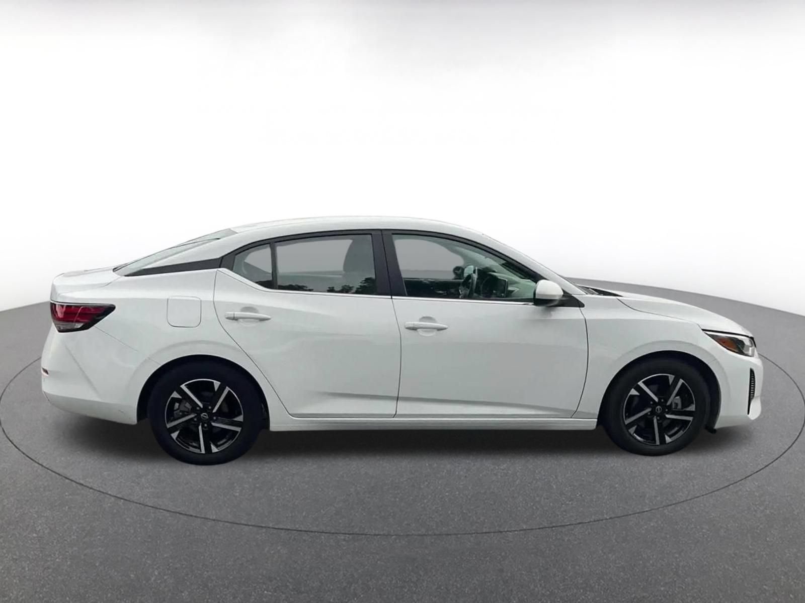 Thumbnail: 2025 Nissan Sentra - 15