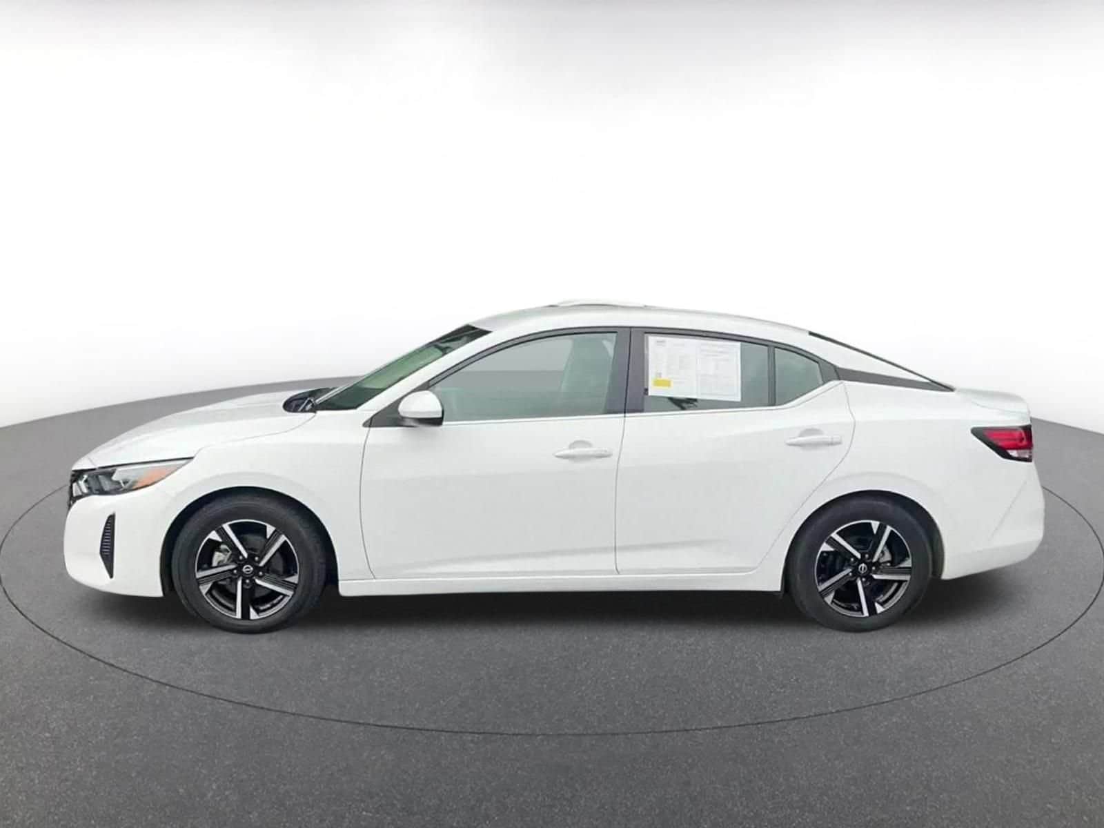 Thumbnail: 2025 Nissan Sentra - 8