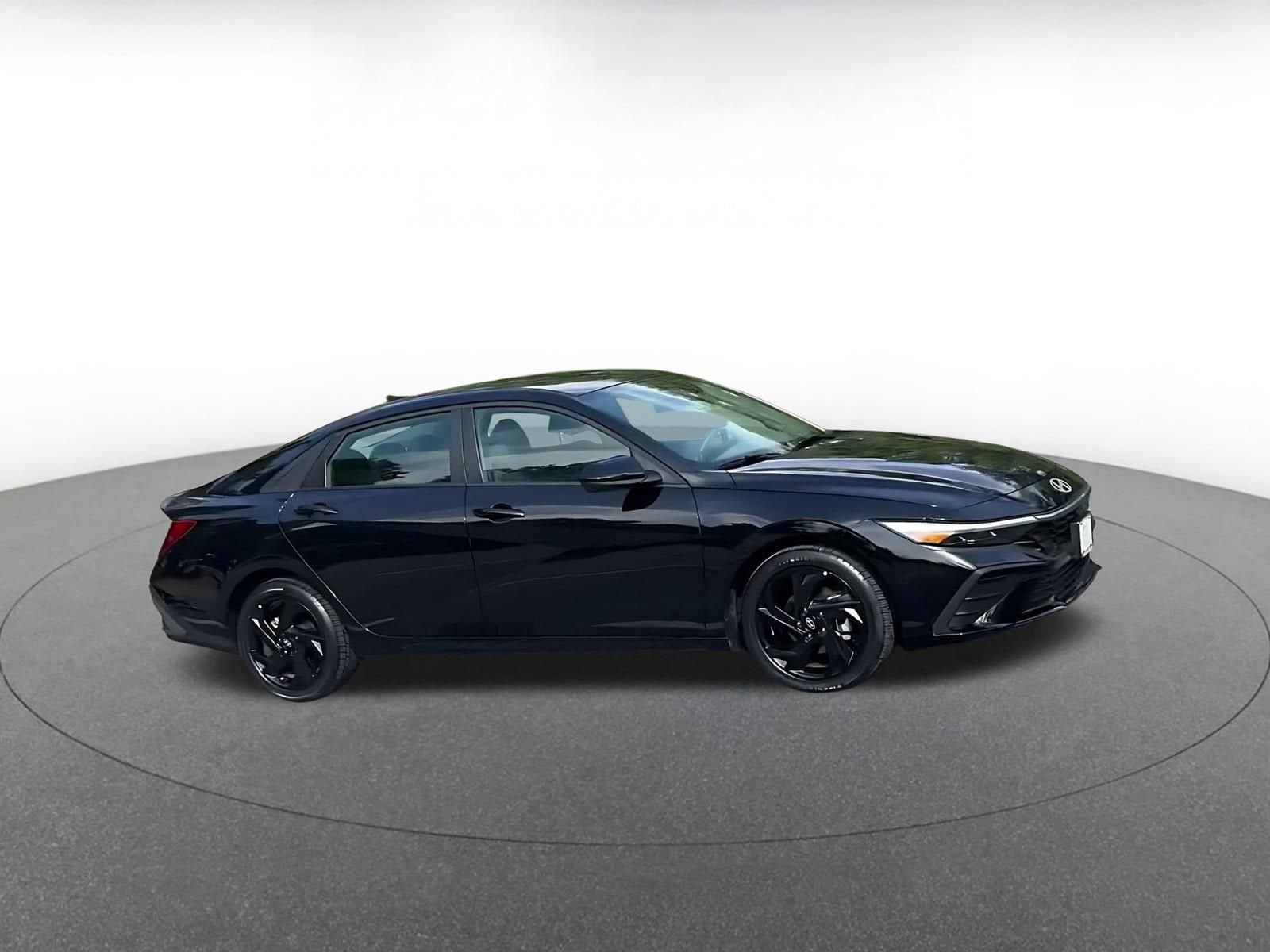 Thumbnail: 2026 Hyundai Elantra - 2
