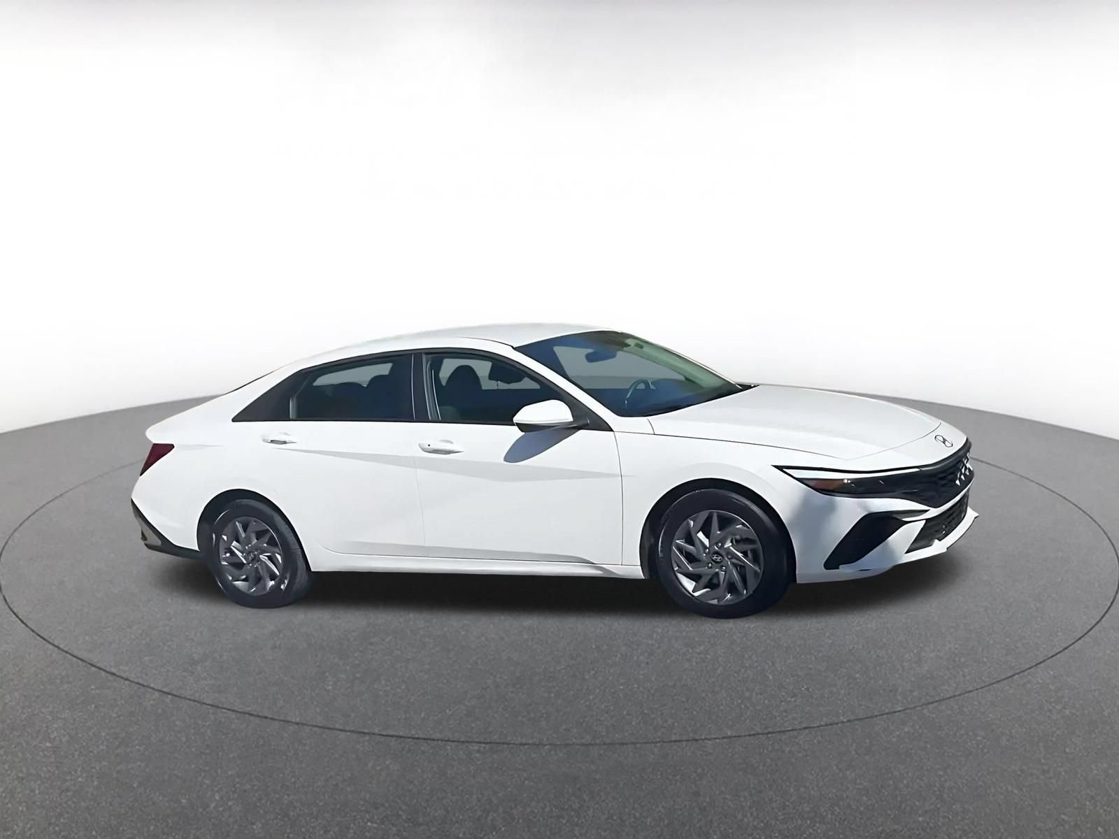 Thumbnail: 2026 Hyundai Elantra - 2