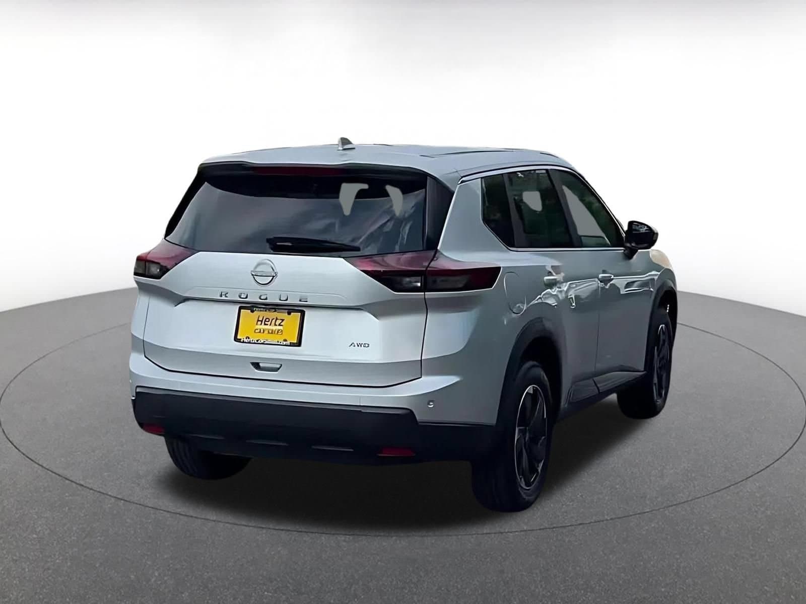 Thumbnail: 2025 Nissan Rogue - 13