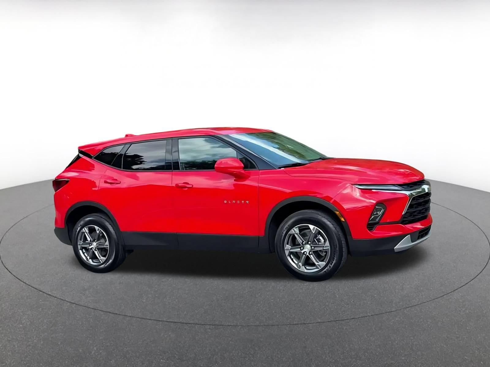 Thumbnail: 2026 Chevrolet Blazer - 2
