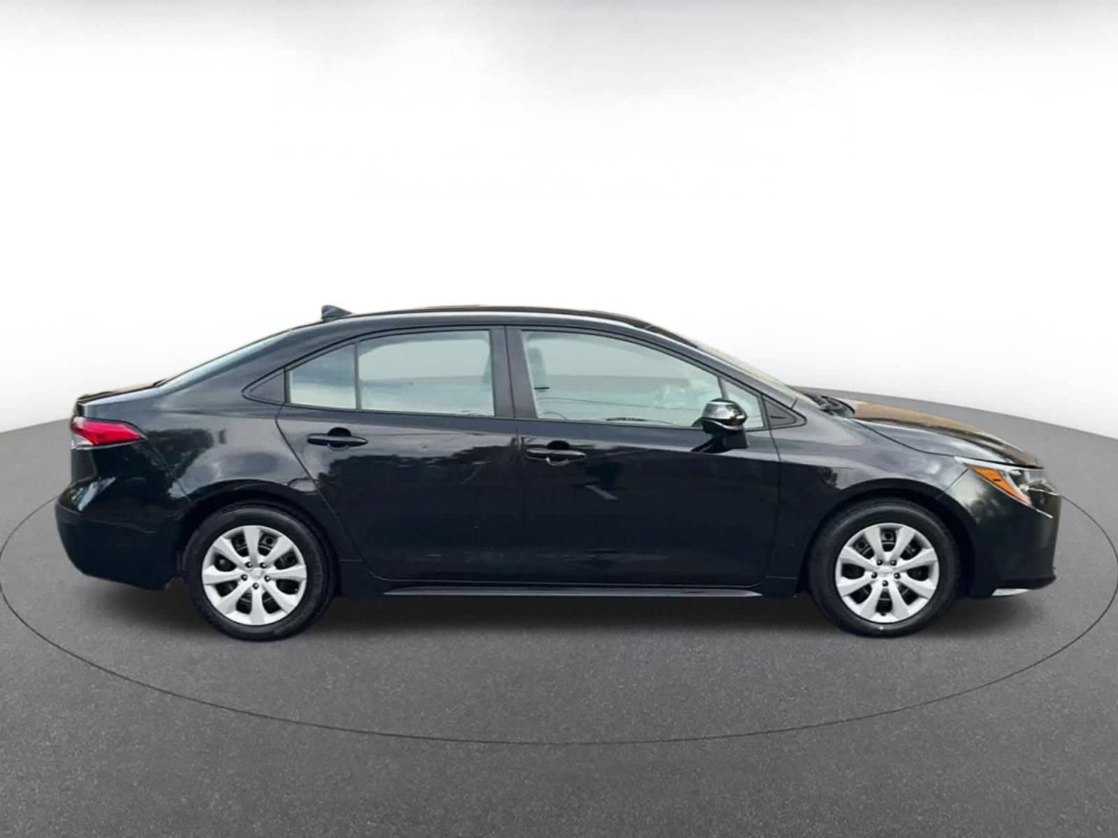Thumbnail: 2025 Toyota Corolla - 15