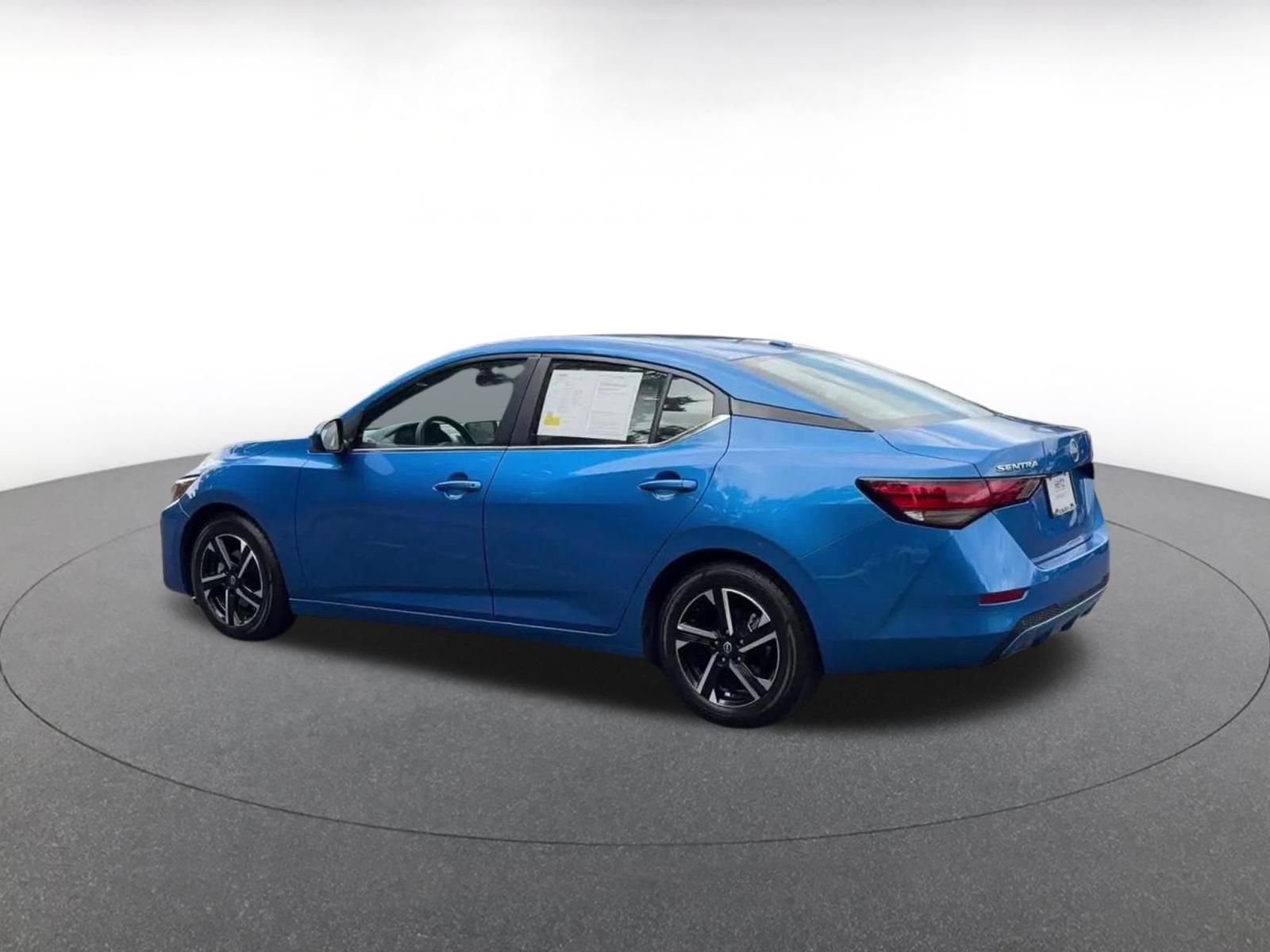 Thumbnail: 2025 Nissan Sentra - 9