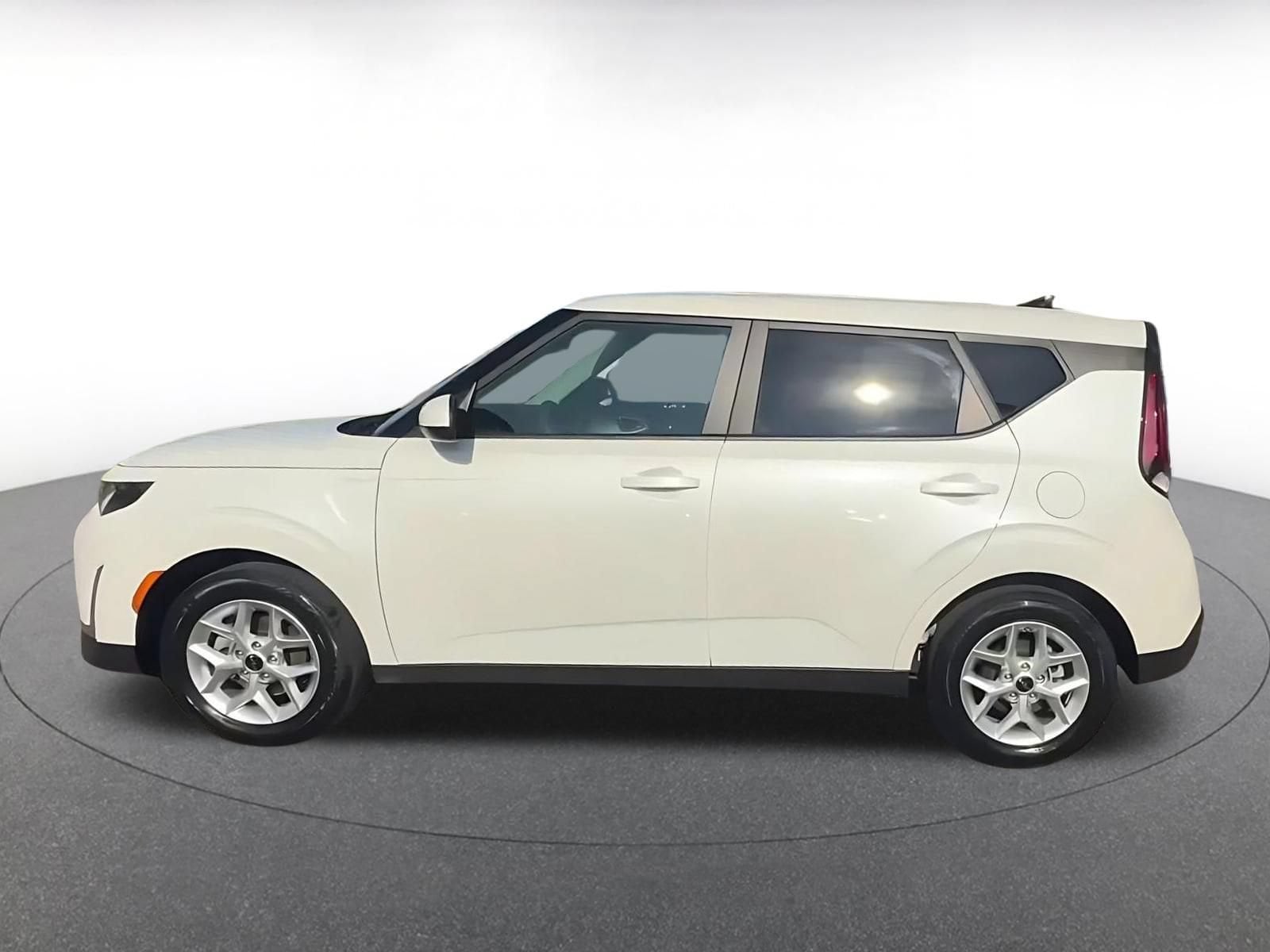 Thumbnail: 2025 Kia Soul - 8