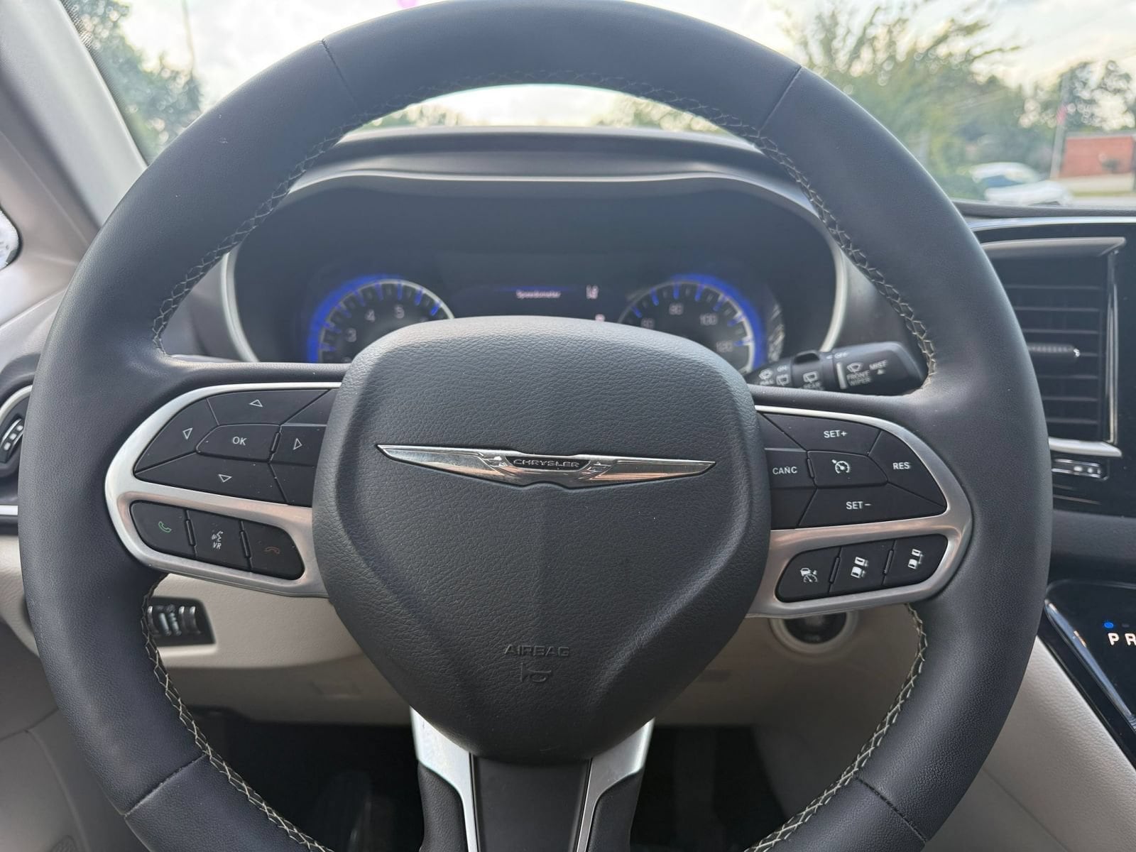 Thumbnail: 2024 Chrysler Pacifica - 29