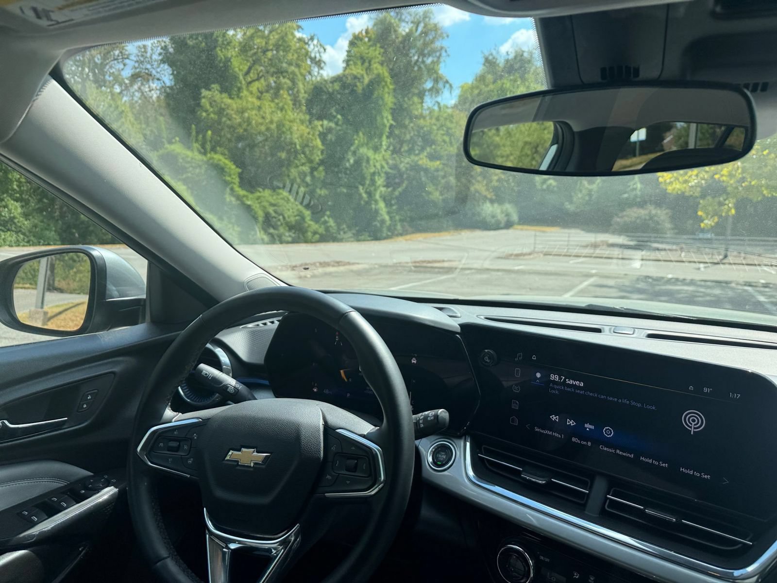 Thumbnail: 2025 Chevrolet Trax - 32