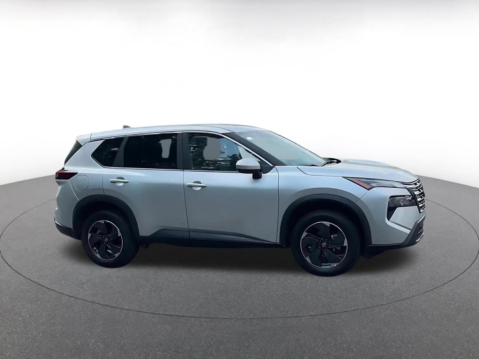 Thumbnail: 2025 Nissan Rogue - 2