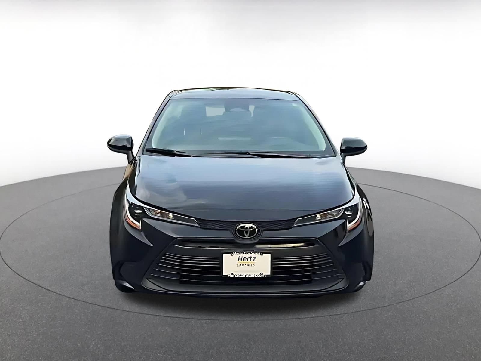 Thumbnail: 2025 Toyota Corolla - 4