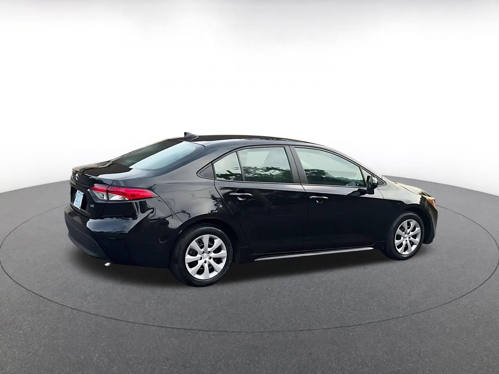 Thumbnail: 2025 Toyota Corolla - 13