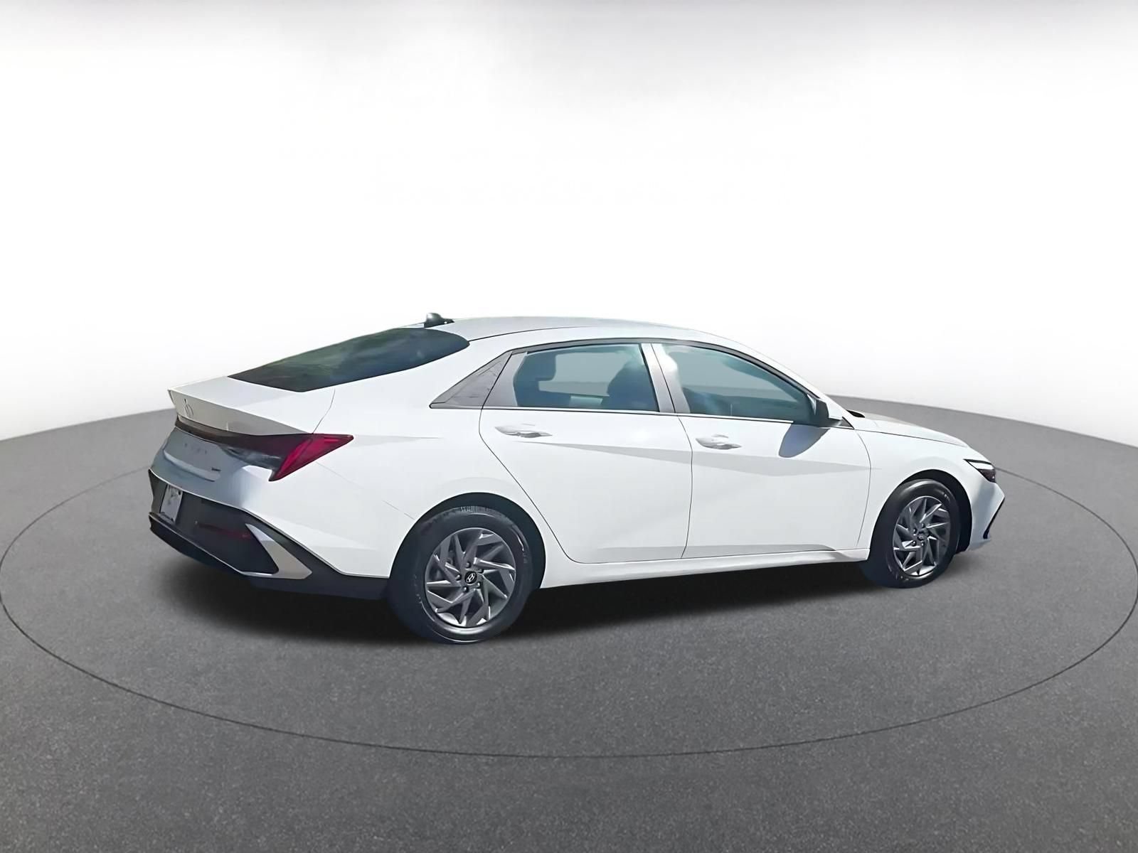 Thumbnail: 2026 Hyundai Elantra - 13