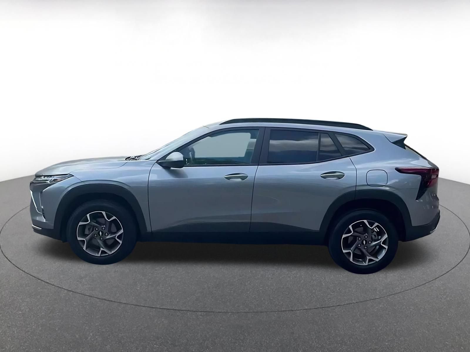 Thumbnail: 2025 Chevrolet Trax - 8