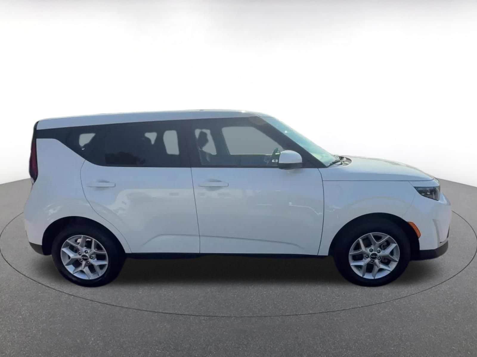 Thumbnail: 2025 Kia Soul - 15