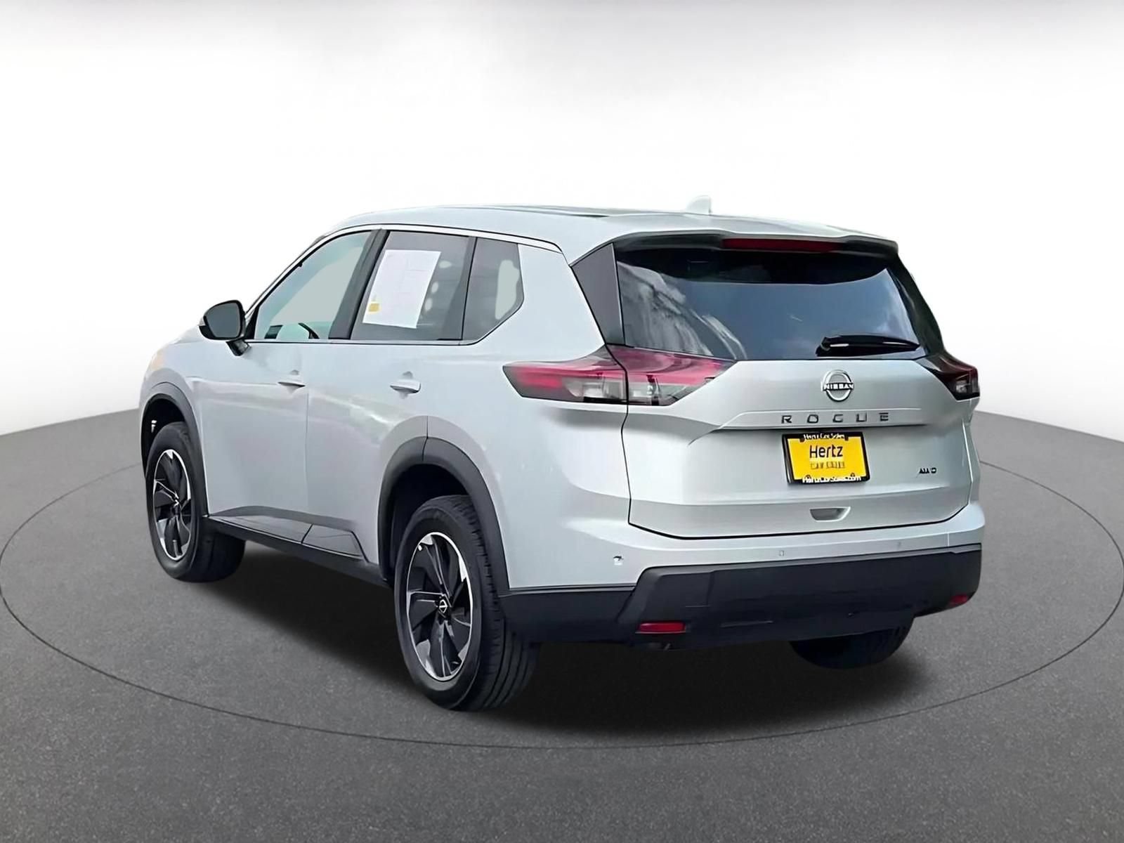 Thumbnail: 2025 Nissan Rogue - 10