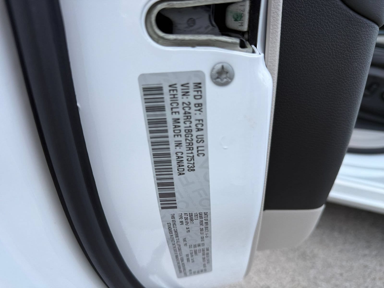 Thumbnail: 2024 Chrysler Pacifica - 31