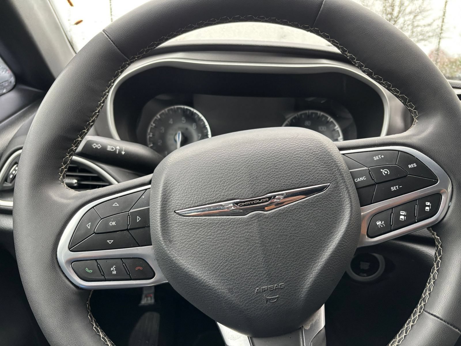 Thumbnail: 2025 Chrysler Pacifica - 28
