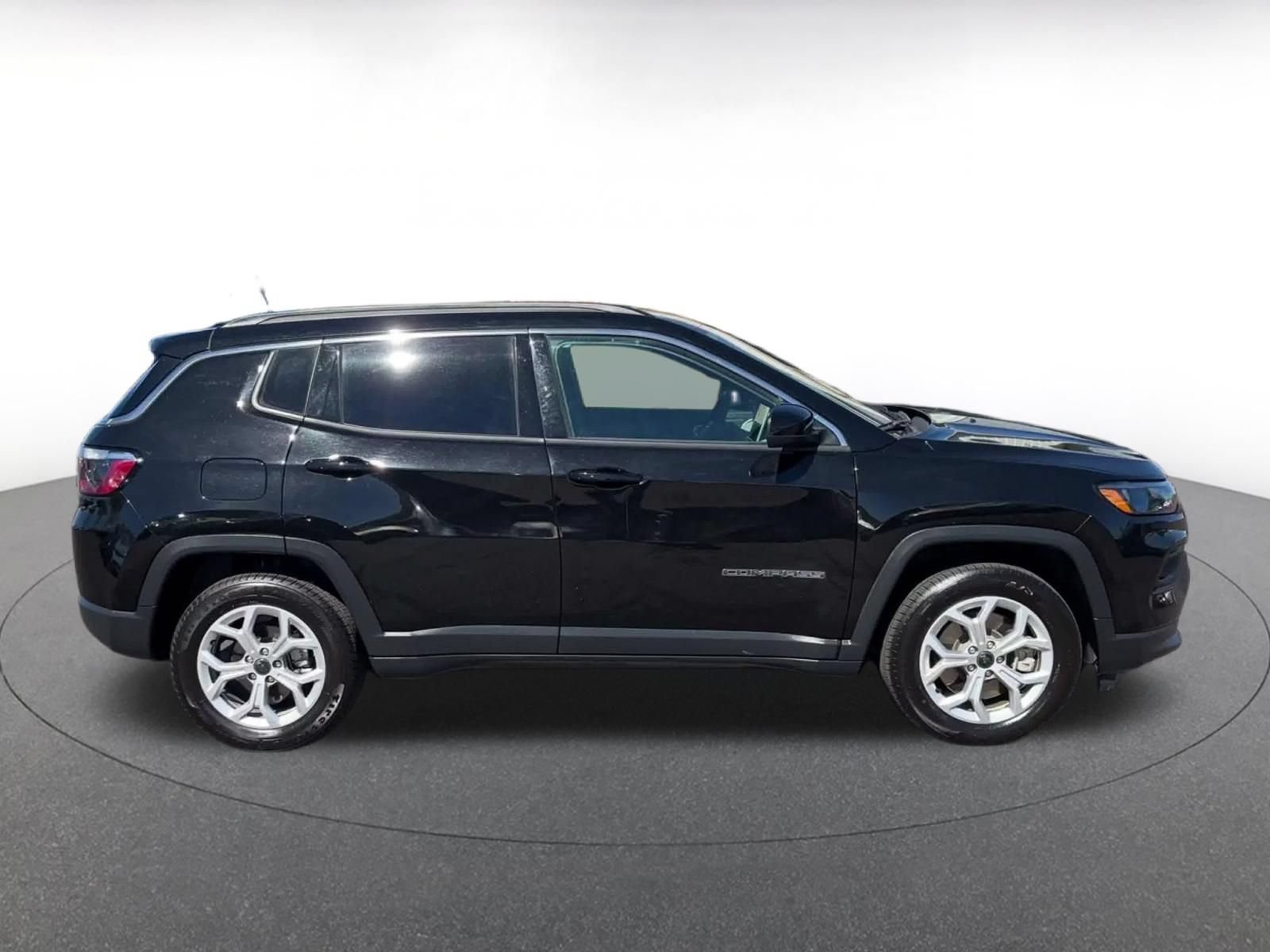 Thumbnail: 2025 Jeep Compass - 15