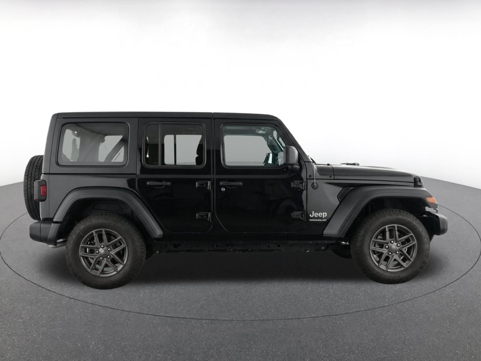 Thumbnail: 2025 Jeep Wrangler - 9