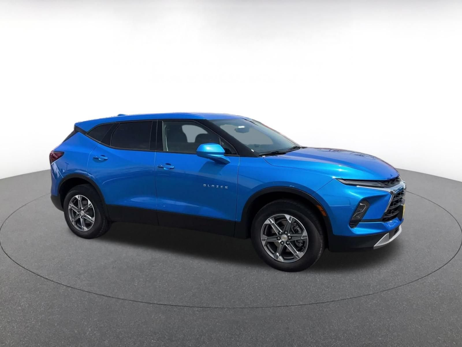 Thumbnail: 2025 Chevrolet Blazer - 2