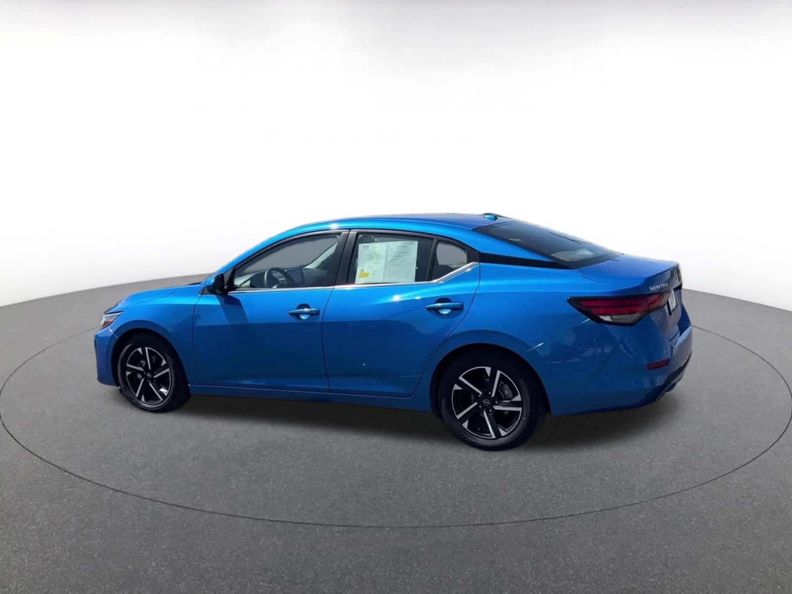 Thumbnail: 2025 Nissan Sentra - 9